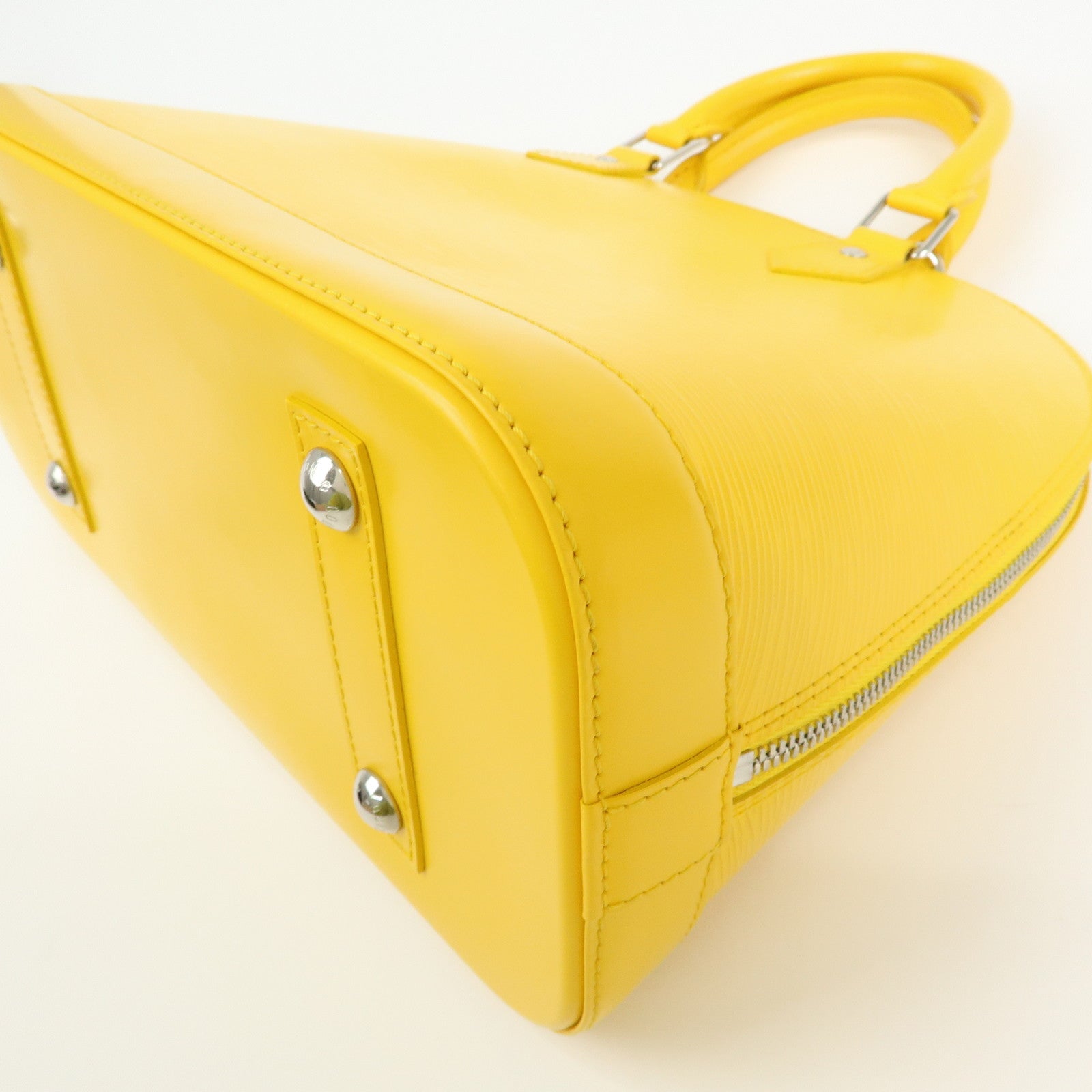 Louis Vuitton Epi Alma PM Leather Hand Bag Mimosa M40951