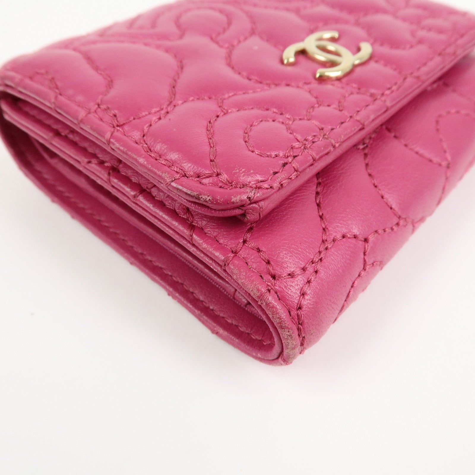 CHANEL Camellia No.5 Lamb Skin Leather Compact Wallet Pink A70615