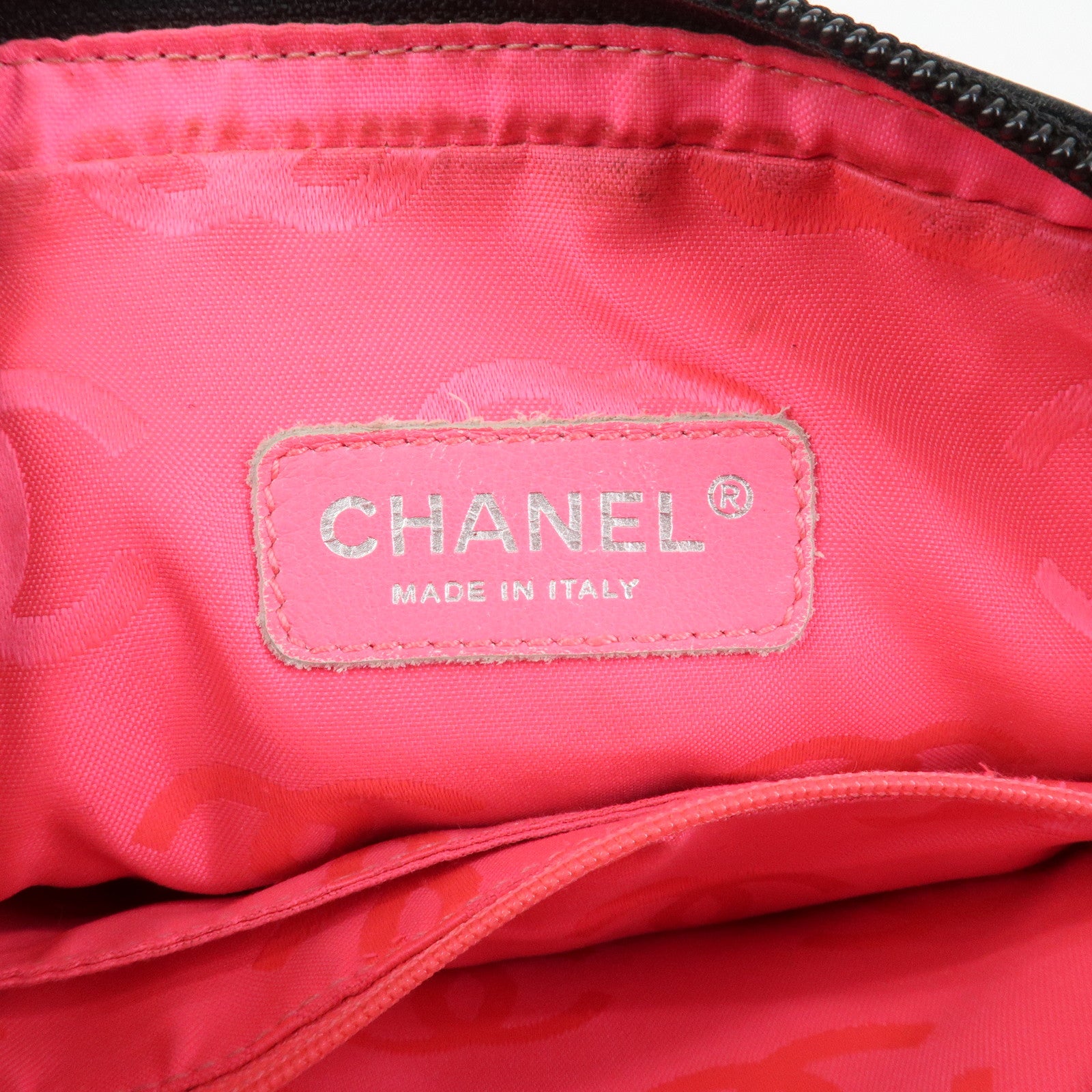 CHANEL Cambon Line Lambskin Medium Pochette Shoulder Bag A25178