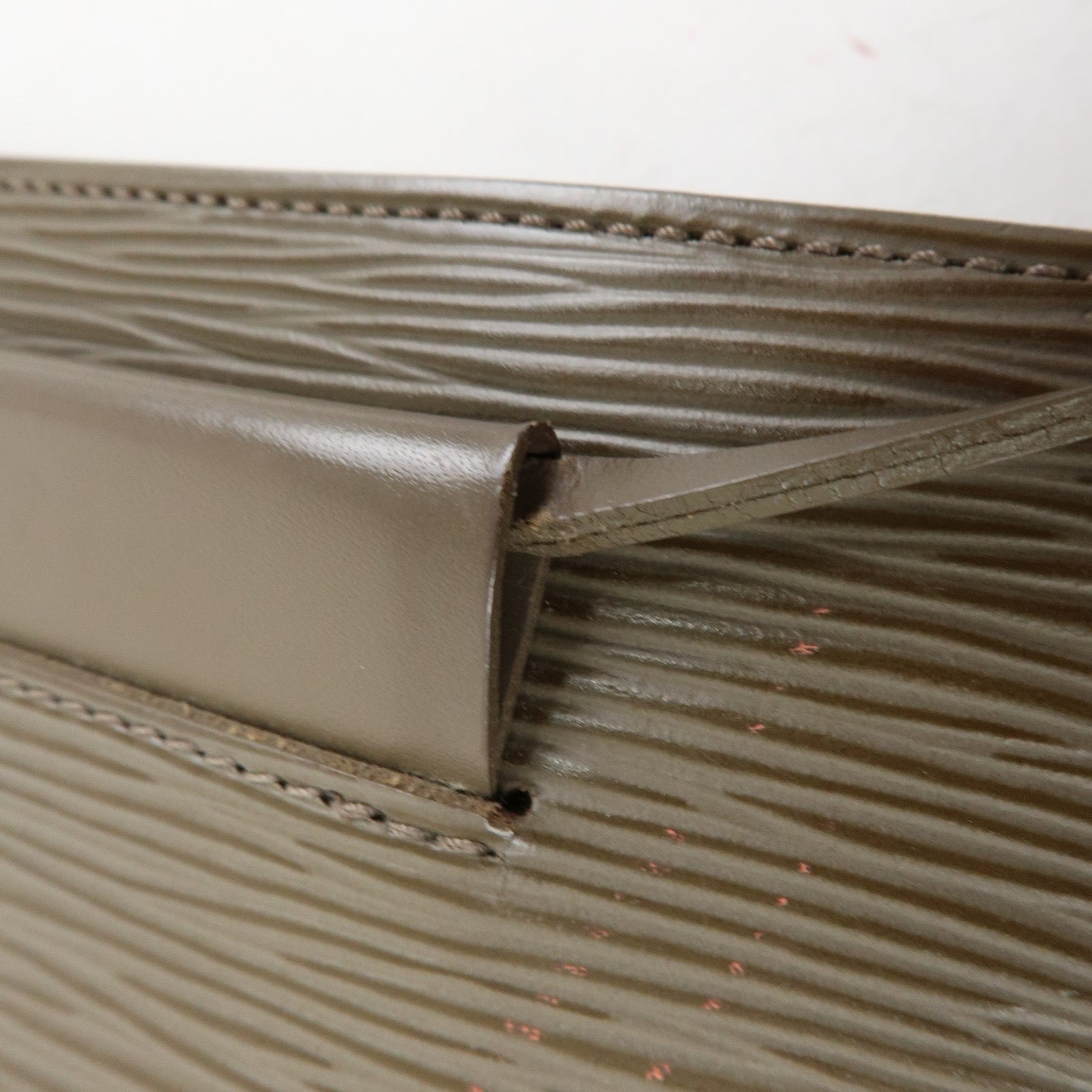 Louis Vuitton Epi Leather Saint Tropez Shoulder Bag Pepper M5246C