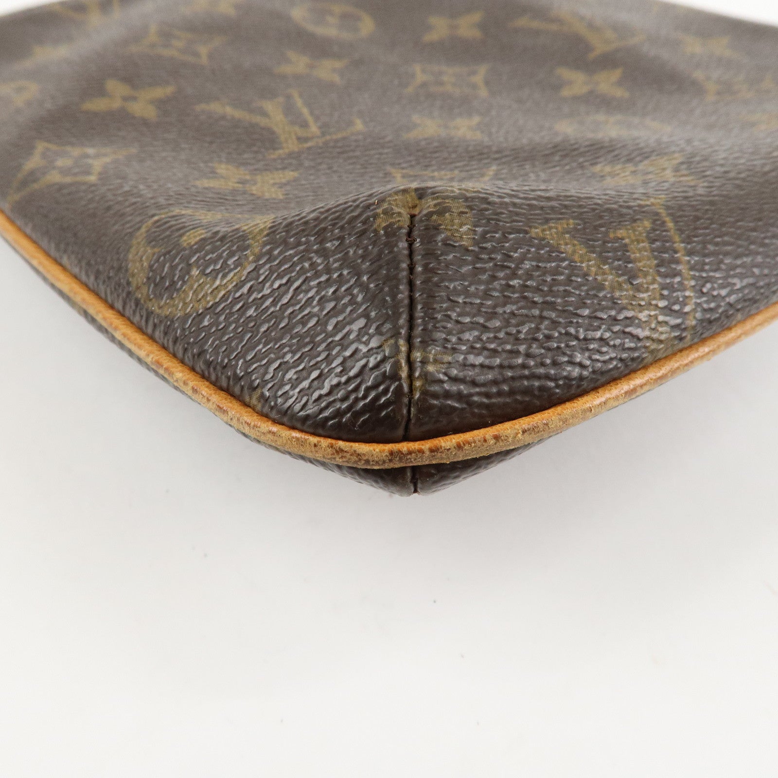 Louis Vuitton Monogram Partition Pouch Wristlet Bag M51901 Used