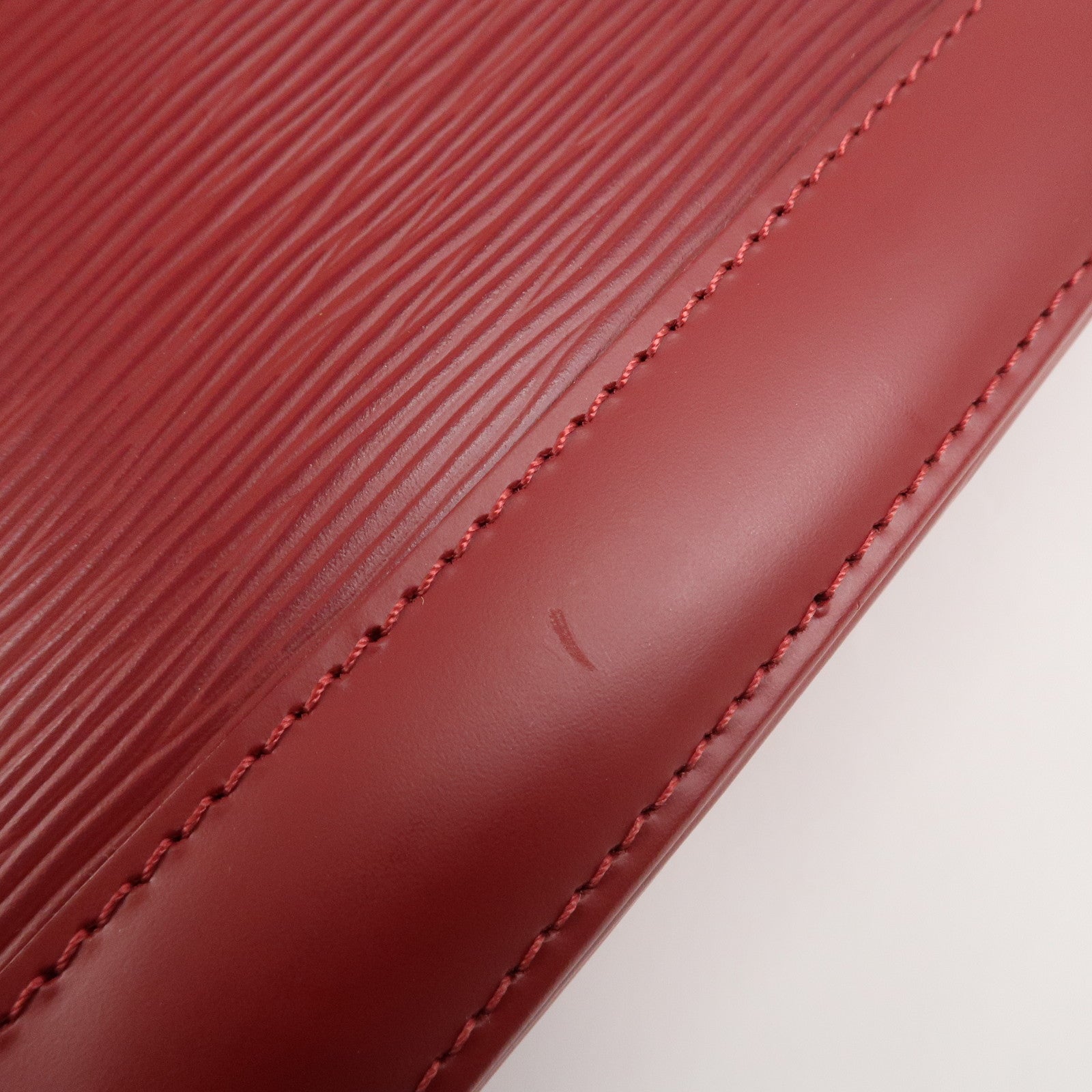 Louis Vuitton Epi Alma PM Leather Hand Bag Carmine M4058E
