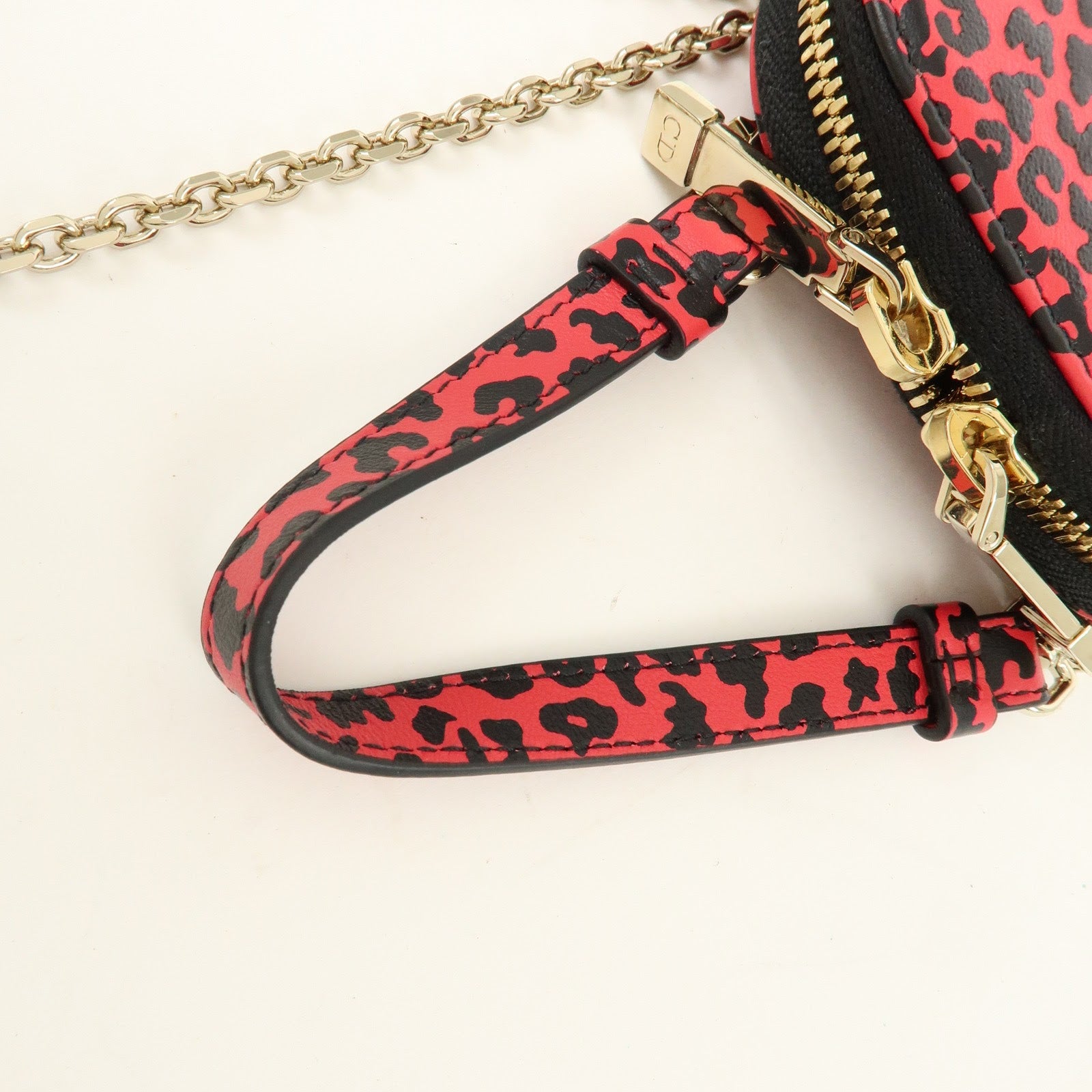 Christian Dior Lady Dior Call’in Dior Leather Phone Holder Pink