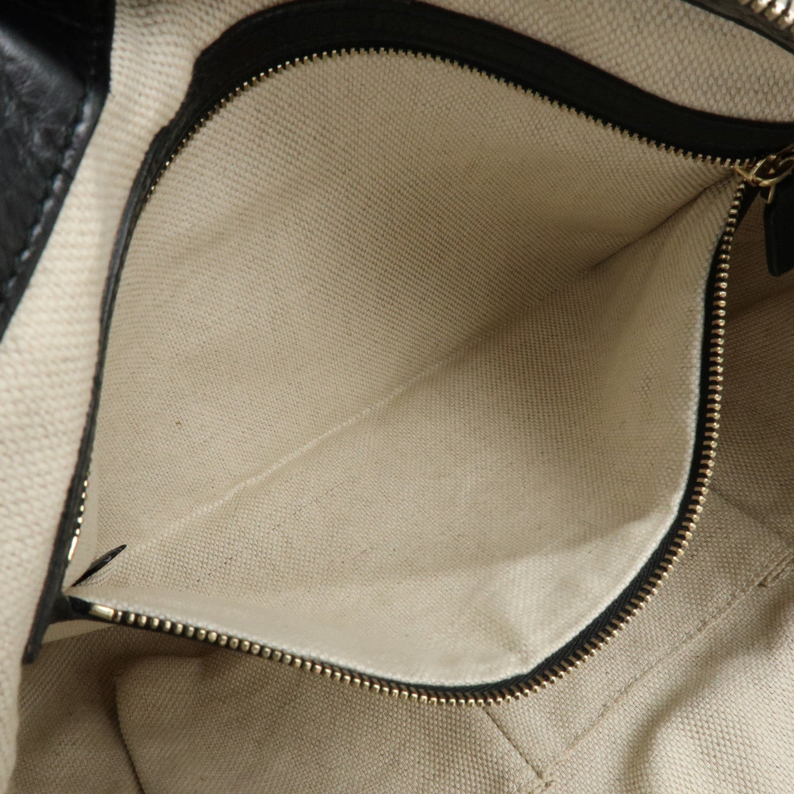 GUCCI SOHO Interlocking G Leather Shoulder Crossbody Bag 308361