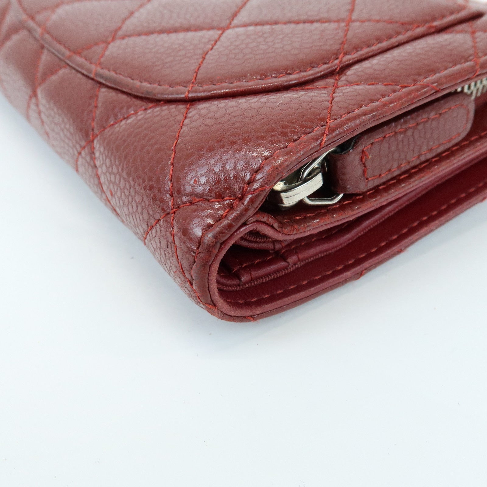 CHANEL COCO Mark Matelasse Caviarskin Compact Wallet Bordeaux