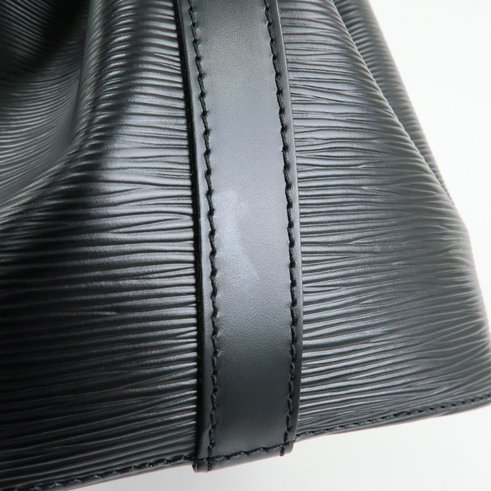 Louis Vuitton Epi Leather Petit Noe Shoulder Bag Noir Black M44102