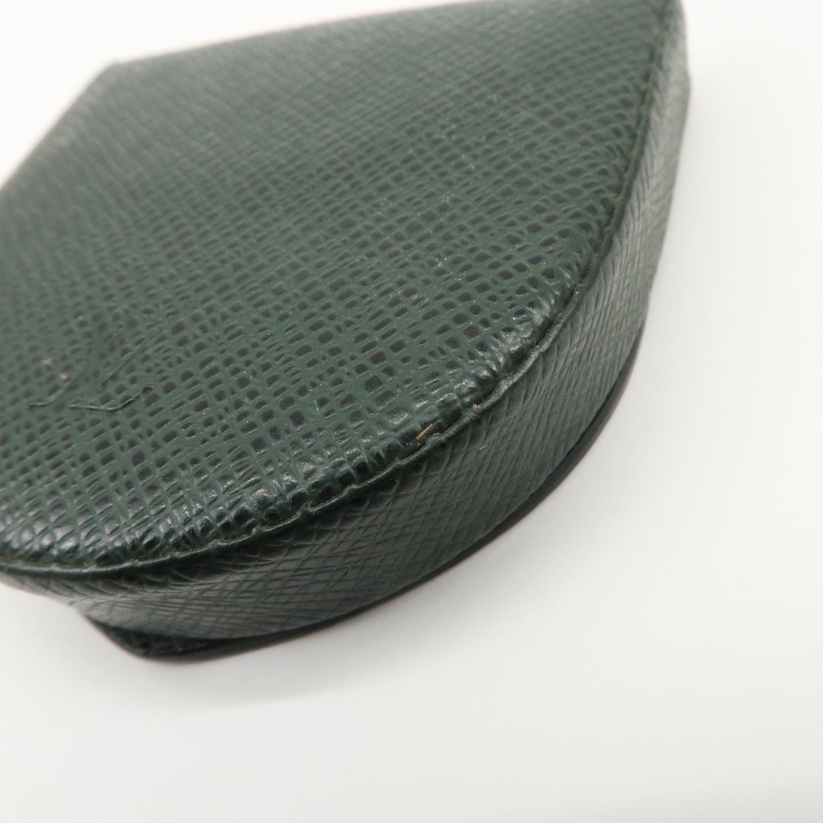 Louis Vuitton Taiga Porte Monnaie Cuvette Coin Case Epicea M30374