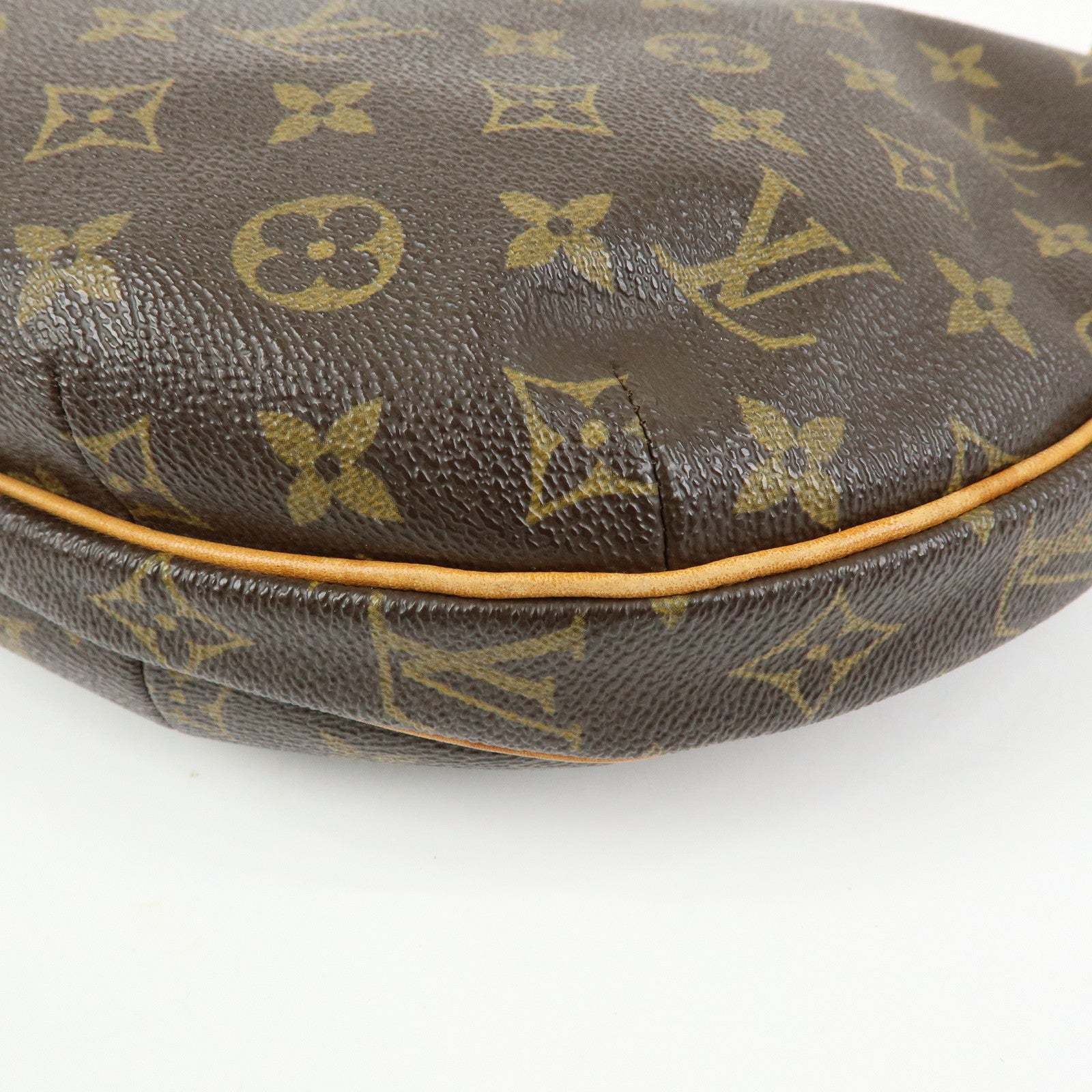 Louis Vuitton Monogram Croissant MM Shoulder Bag Brown M51512