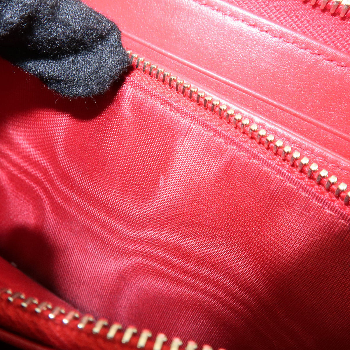 MIU MIU Patent Embossed Leather Round Zippy Long Wallet Red 5ML506