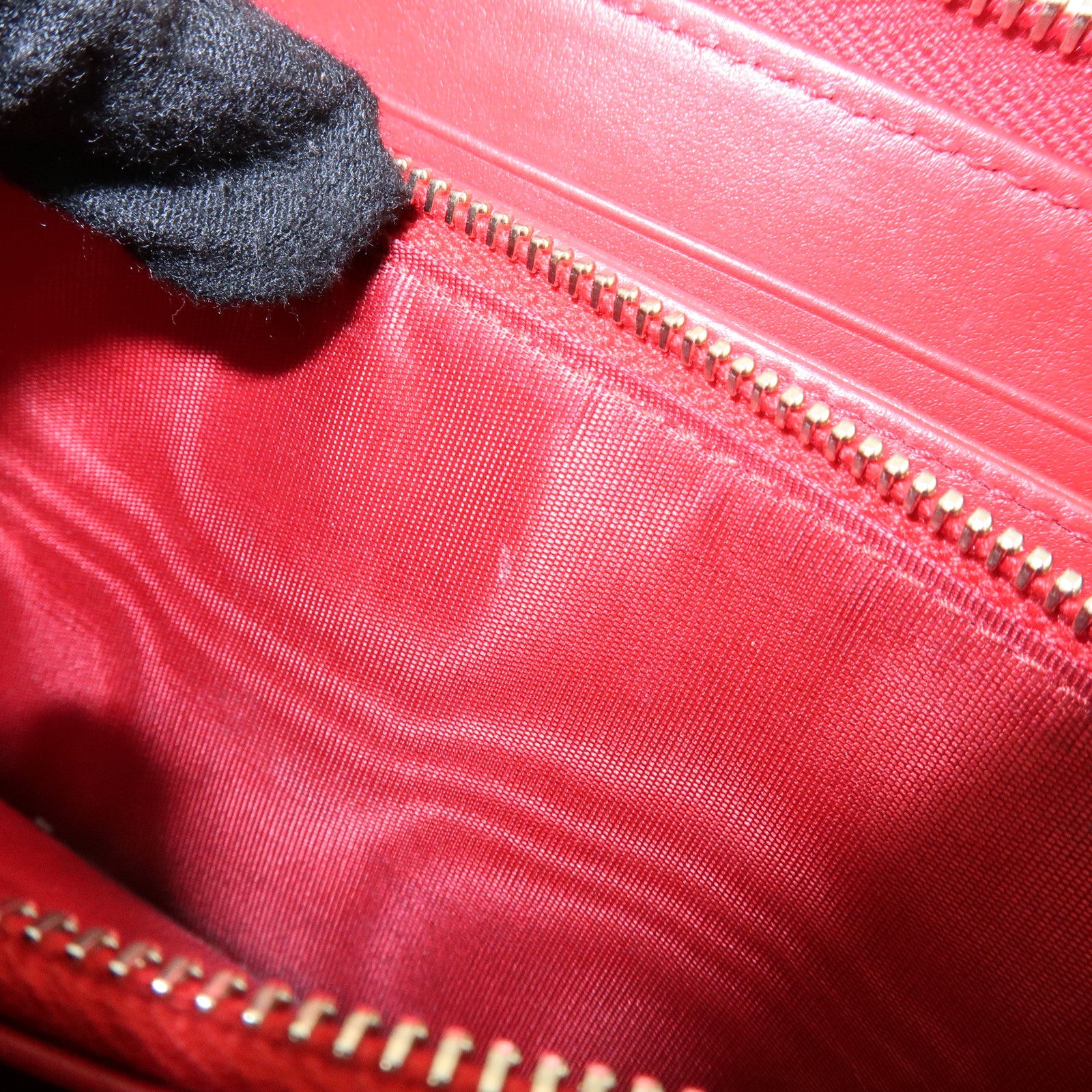 MIU MIU Patent Embossed Leather Round Zippy Long Wallet Red 5ML506