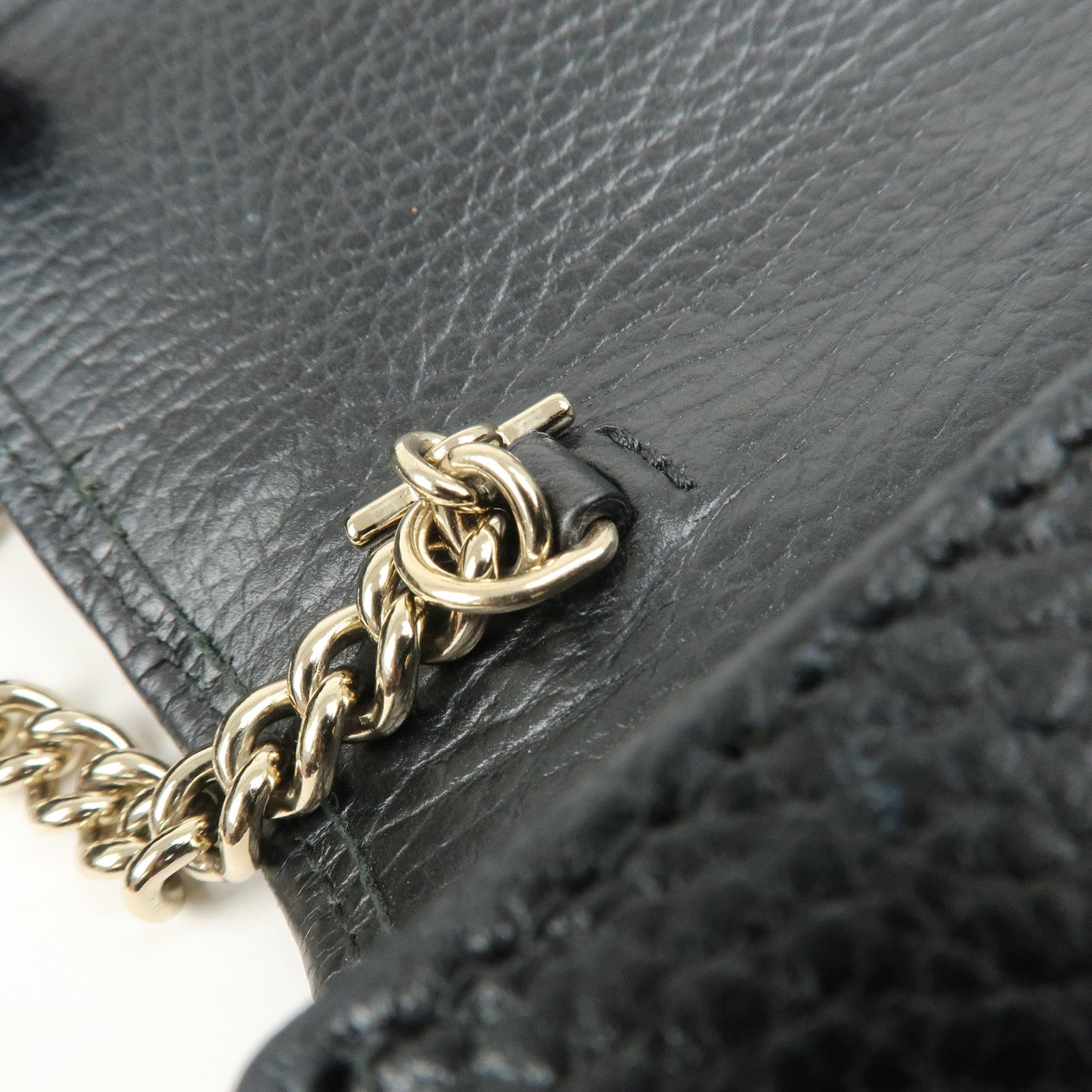 GUCCI Interlocking G Leather Chain Shoulder Bag Black 615523