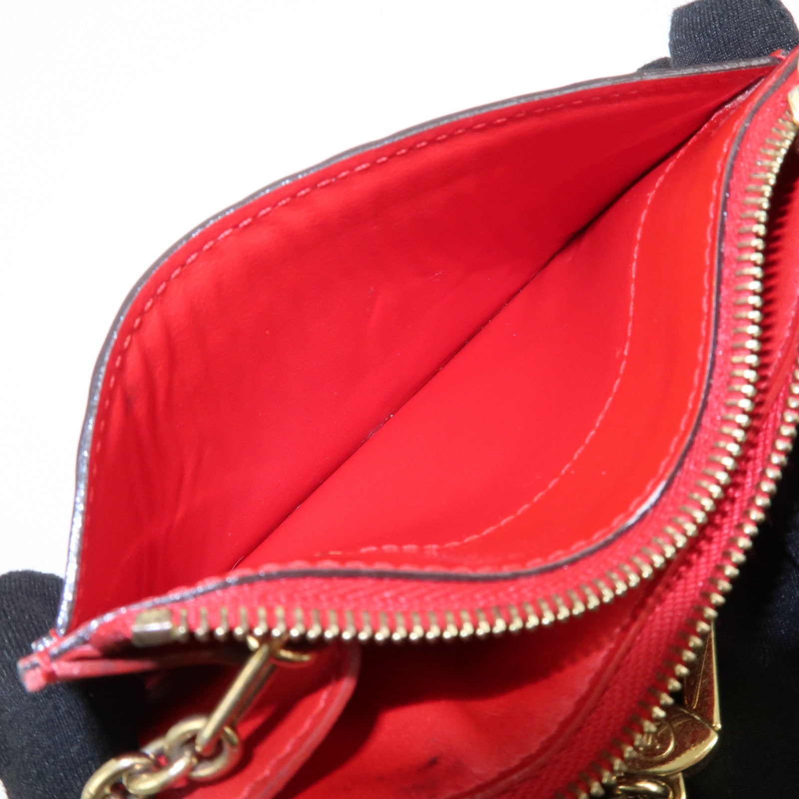 Louis Vuitton Monogram Vernis Pochette Cles NM Cerise M90214
