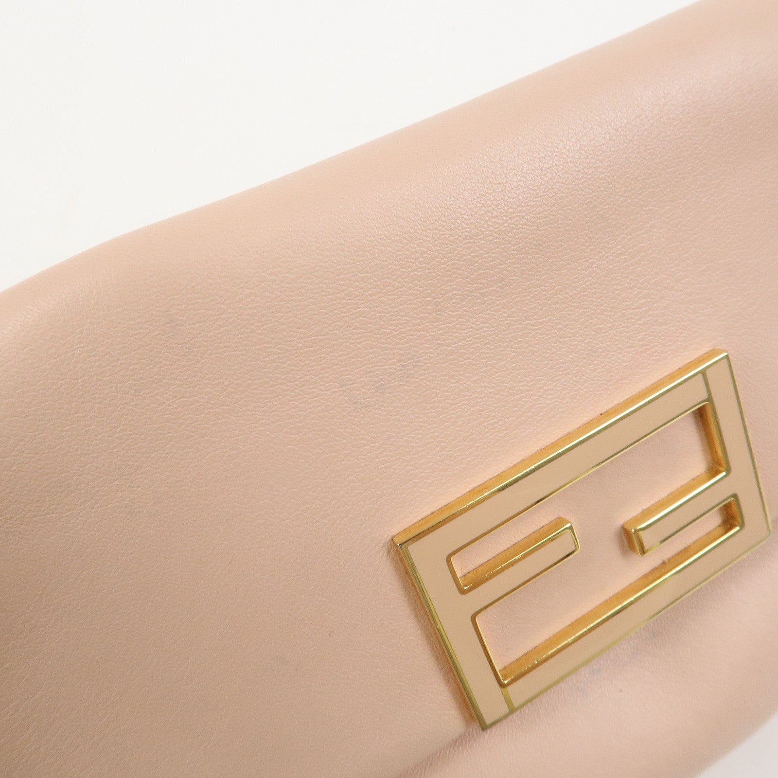 FENDI Leather Chain Shoulder Bag Purse Crossbody Bag 8M0276