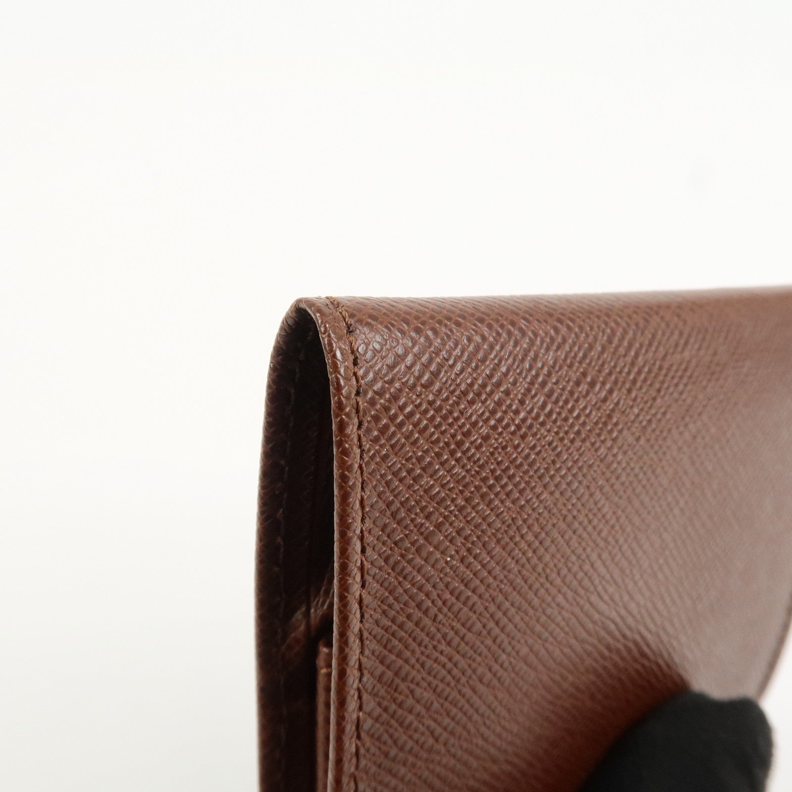 BURBERRY Logo Leather Compact Coin Case Brown