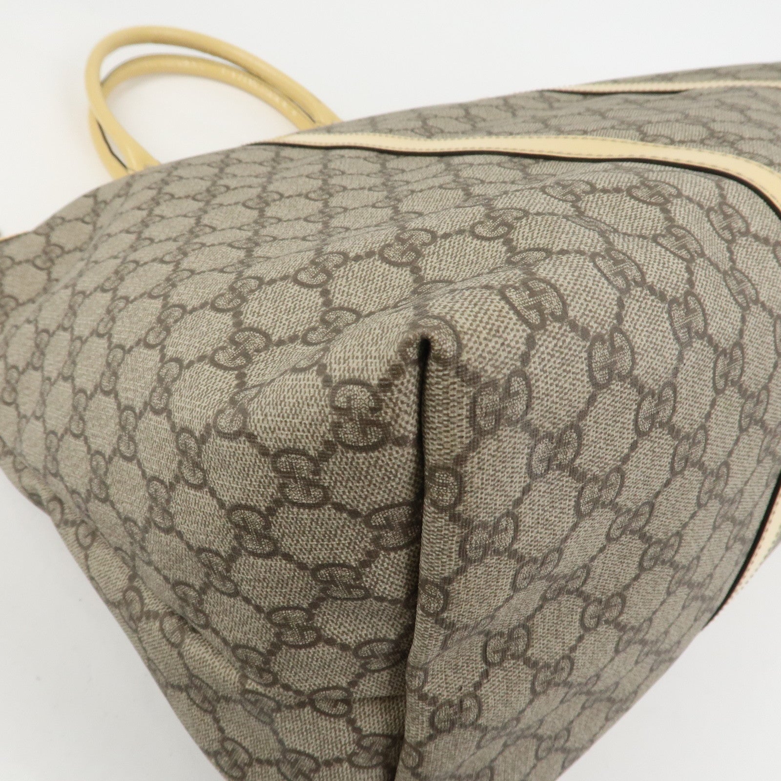 GUCCI GG Supreme Monogram Patent Leather Tote Bag Beige 201482