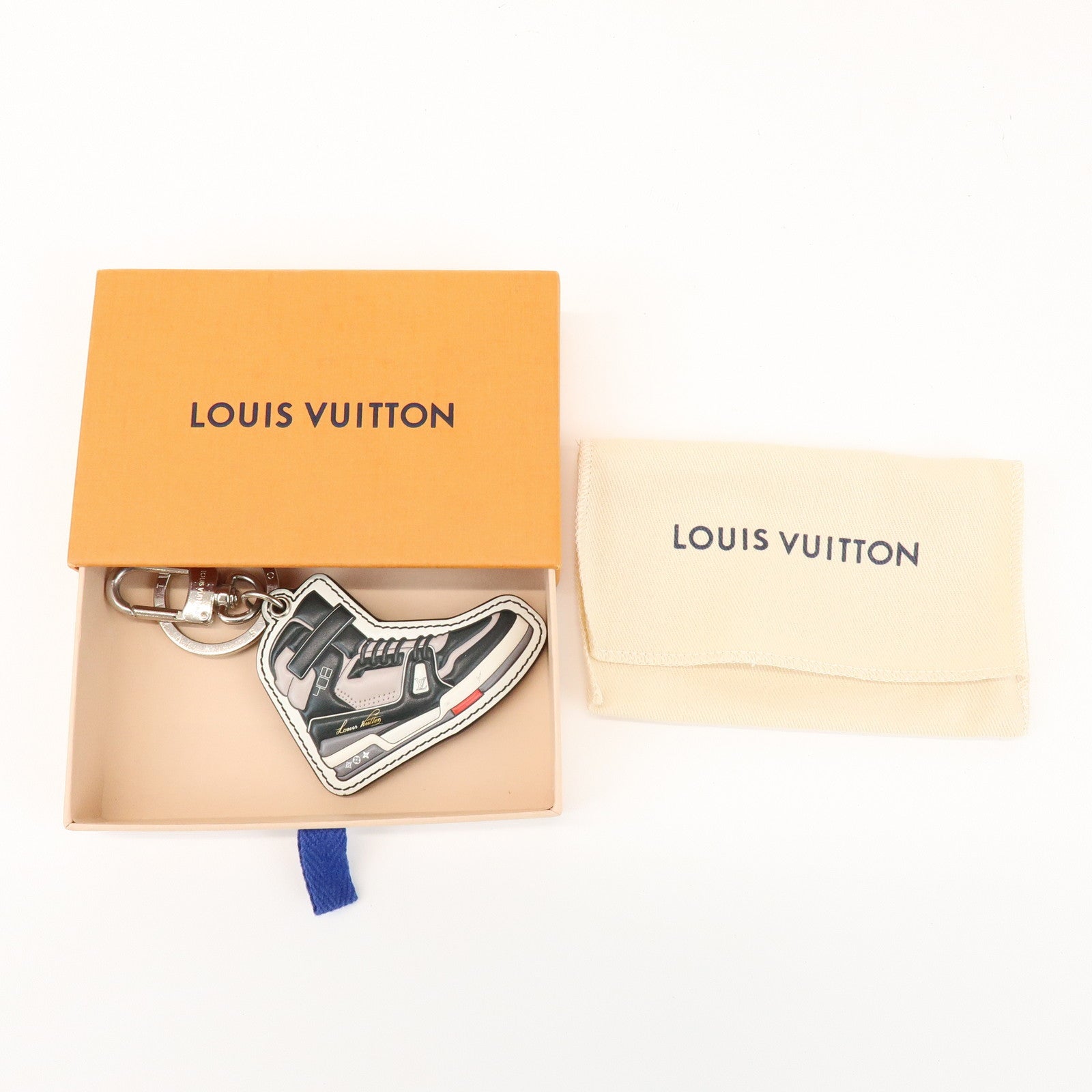 Louis Vuitton Monogram Eclips Porte Cles LV Trainer M68866