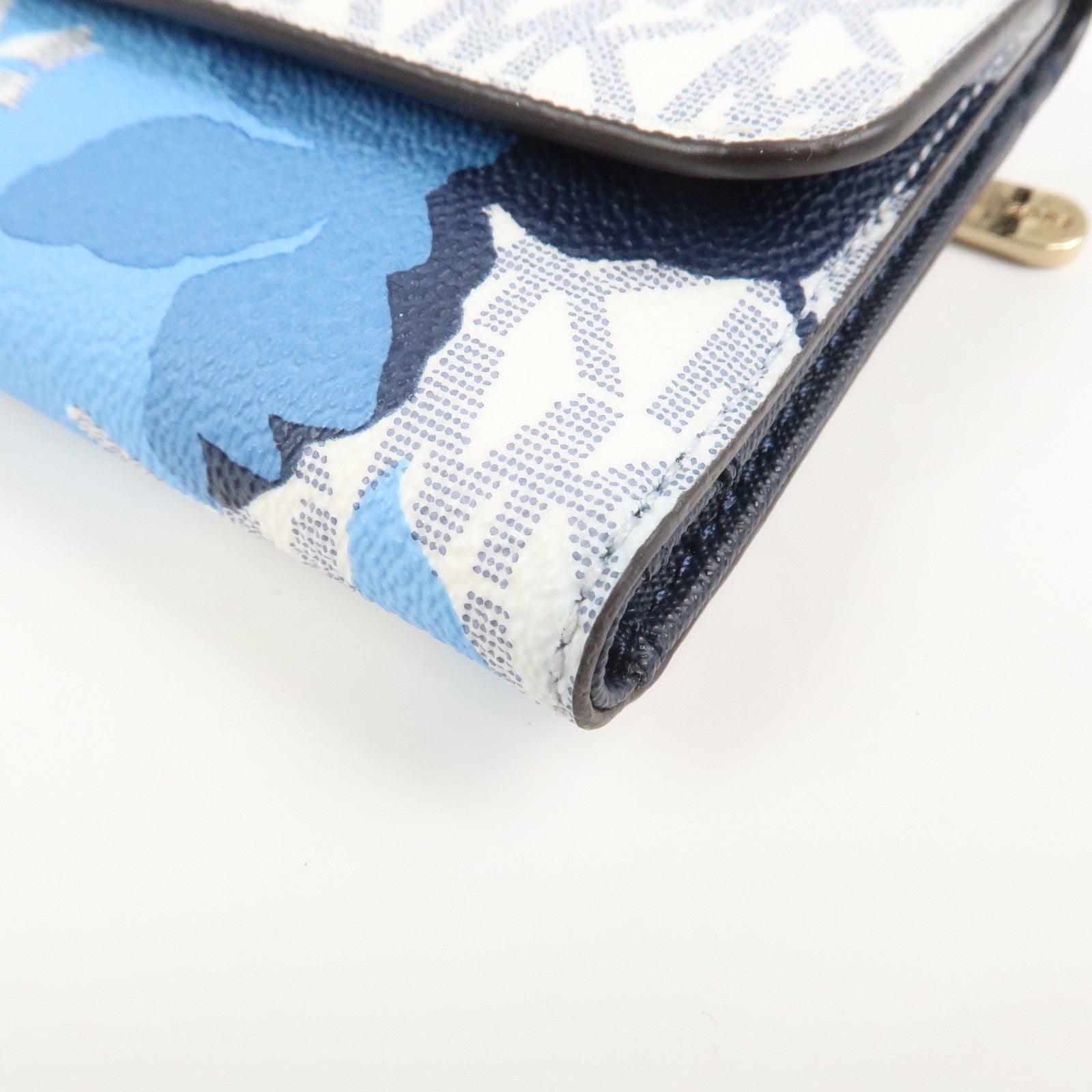 MICHAEL KORS MK Signature PVC Bi-fold Long Wallet Light Blue White