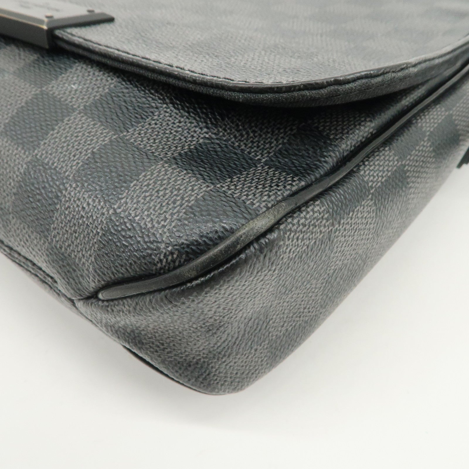 Louis Vuitton Damier Graphite District PM Shoulder Bag Noir N41260