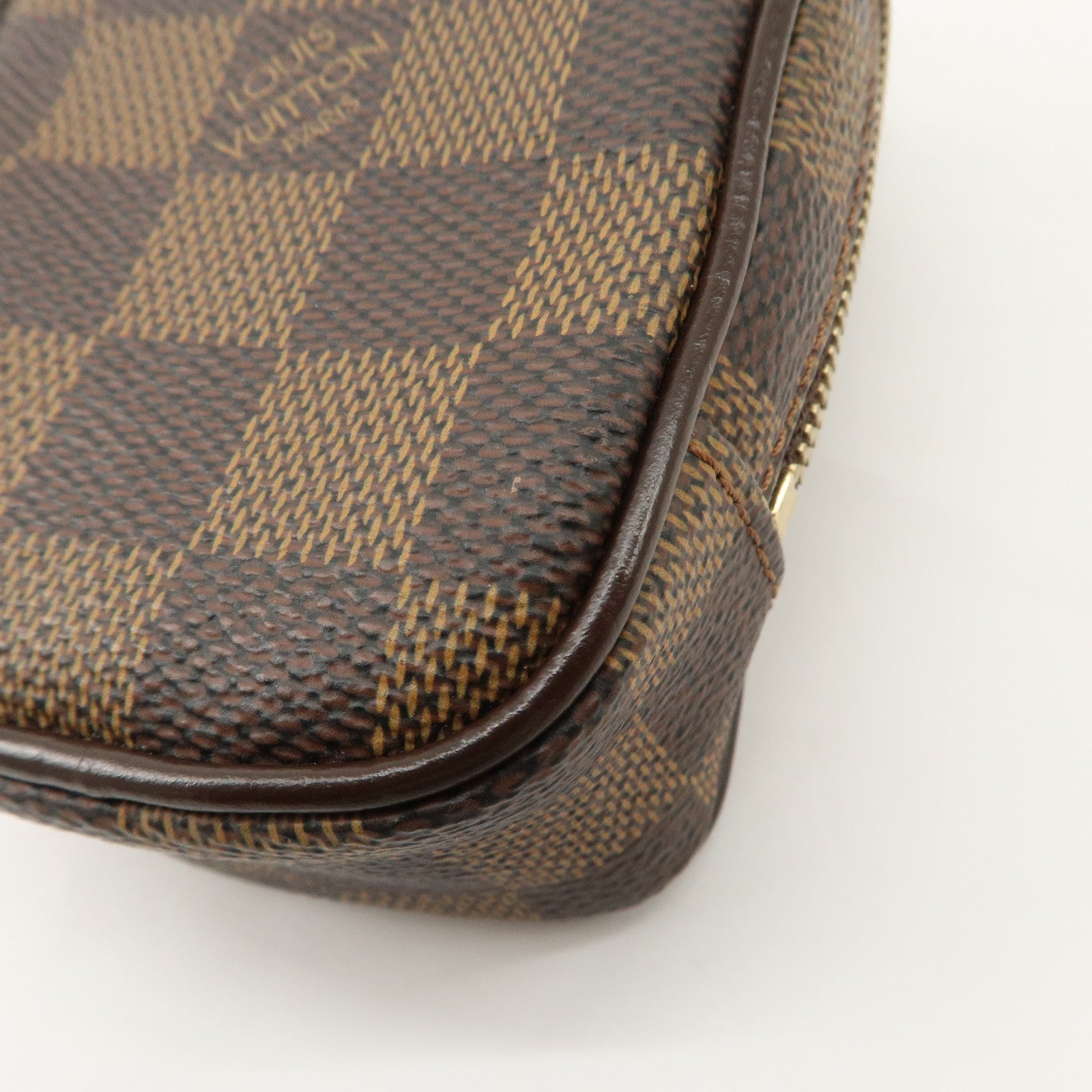 Louis Vuitton Damier Canvas Etui Okapi PM Camera Case N61738 Used