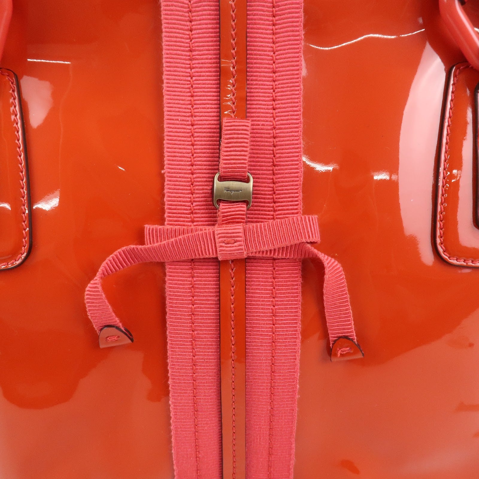 Ferragamo Vara Patent Leather Shoulder Bag Orange