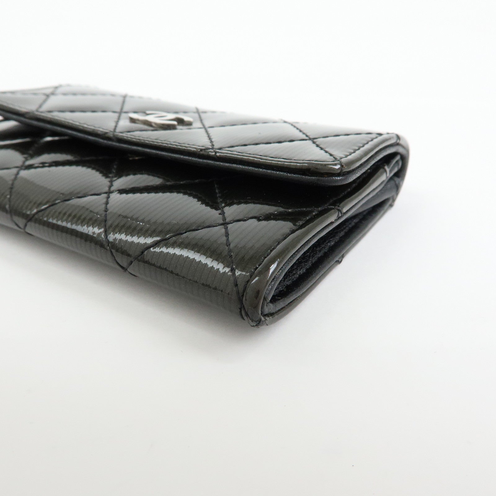 CHANEL COCO Mark Matelasse Patent Leather Card Case Black
