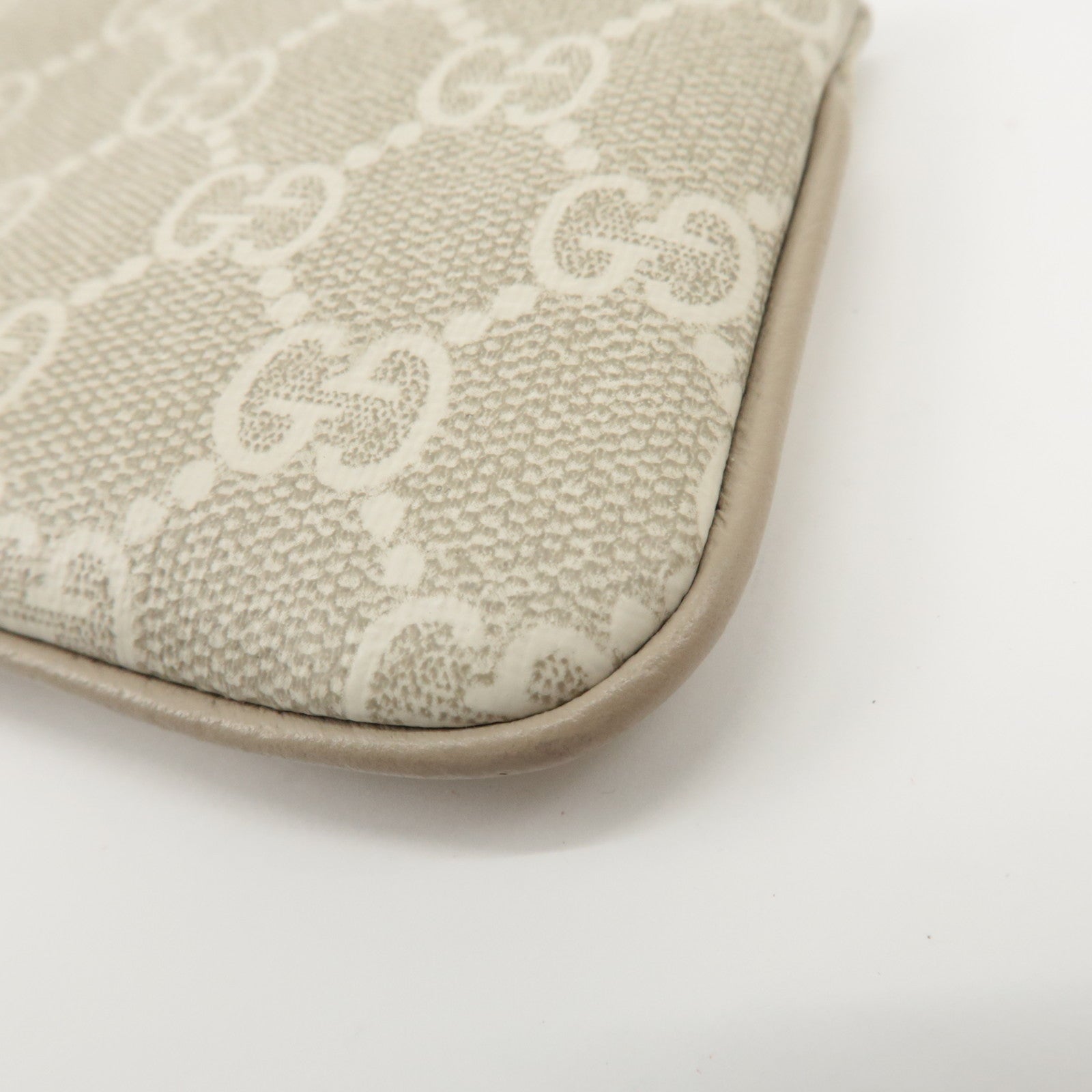 GUCCI GG Supreme Leather Coin Case Key Case Greige White 772321 Used