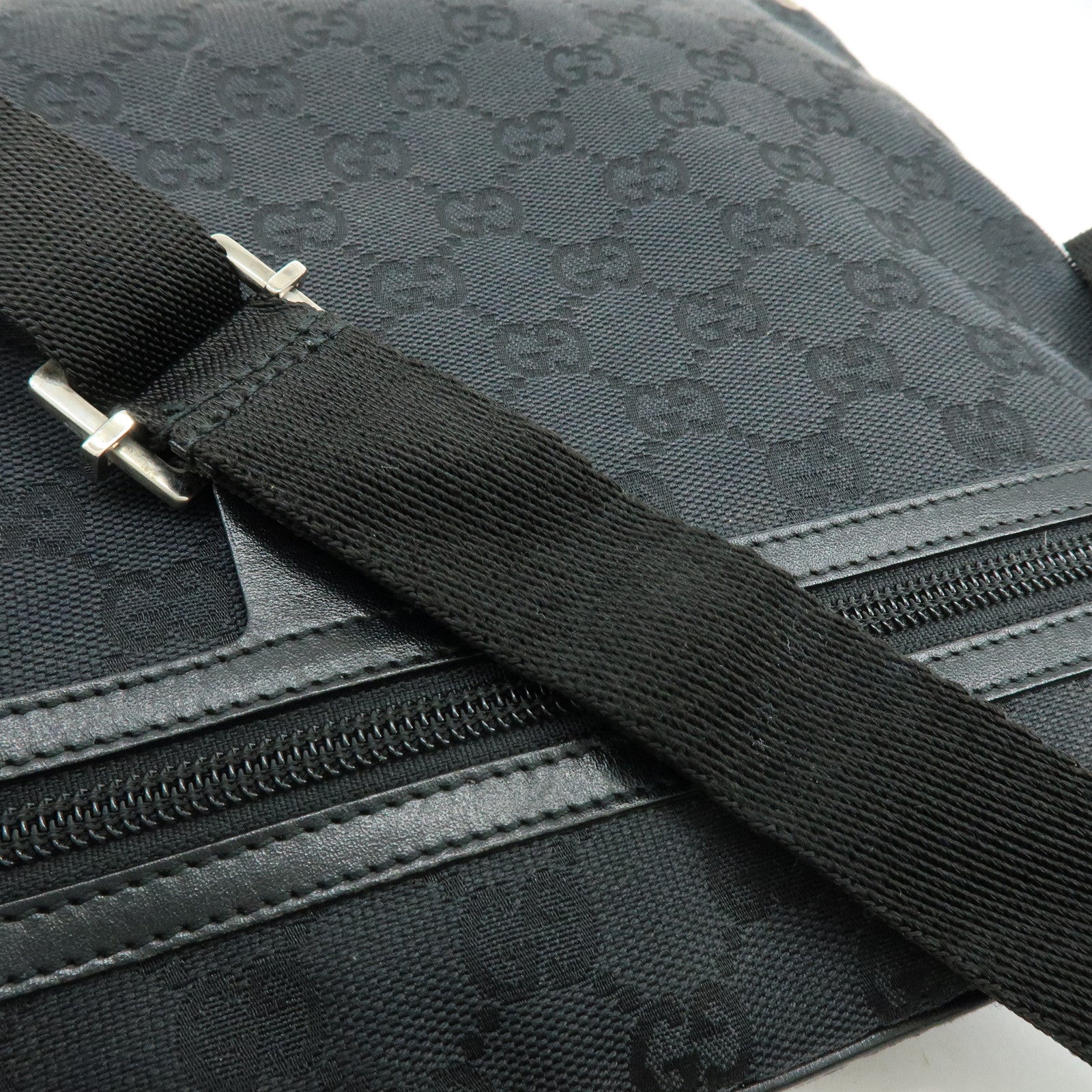 GUCCI GG Canvas Leather Shoulder Bag Crossbody Bag Black 90476