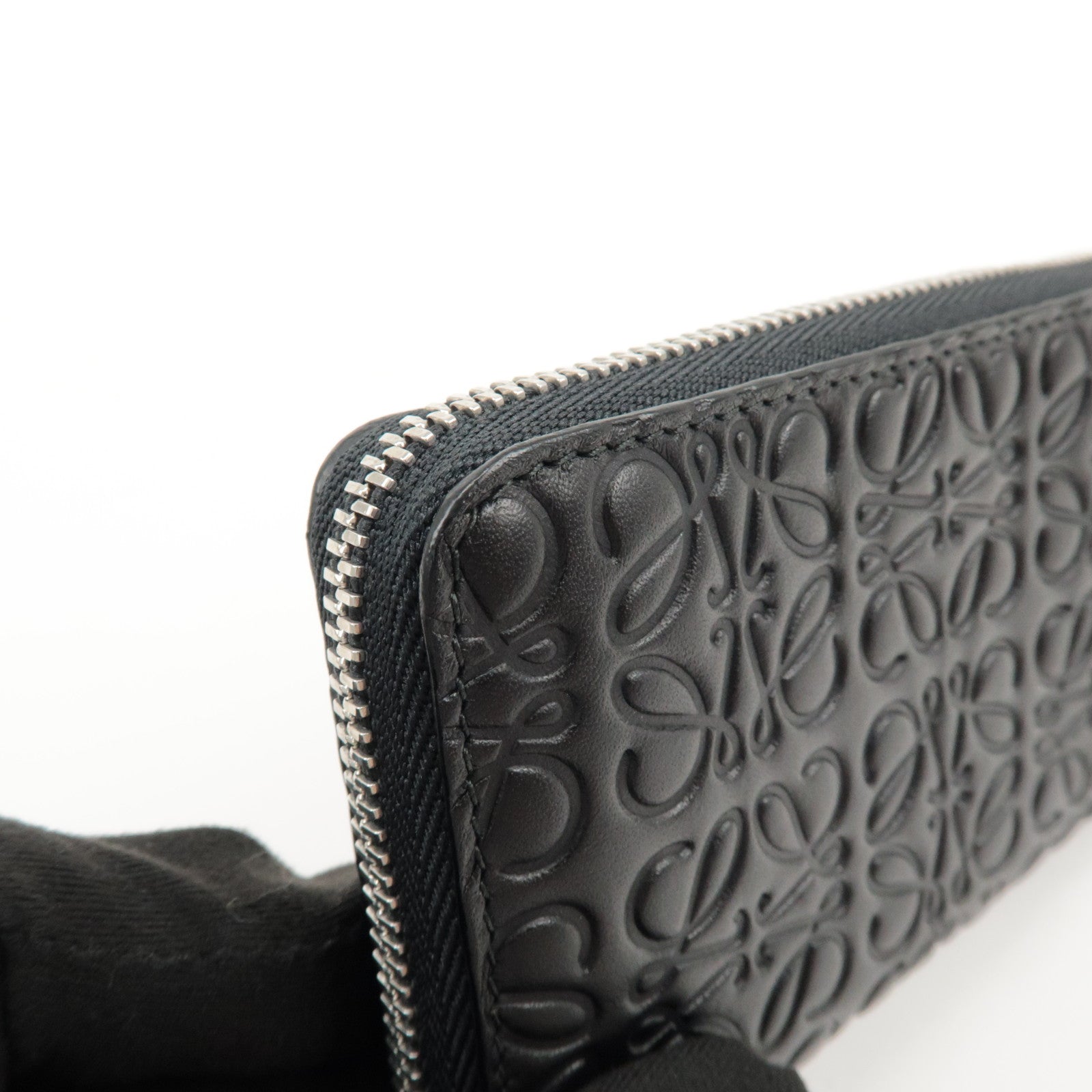 LOEWE Anagram Soft Grain Calf Coin Card Card Case Silver HDW Black Used