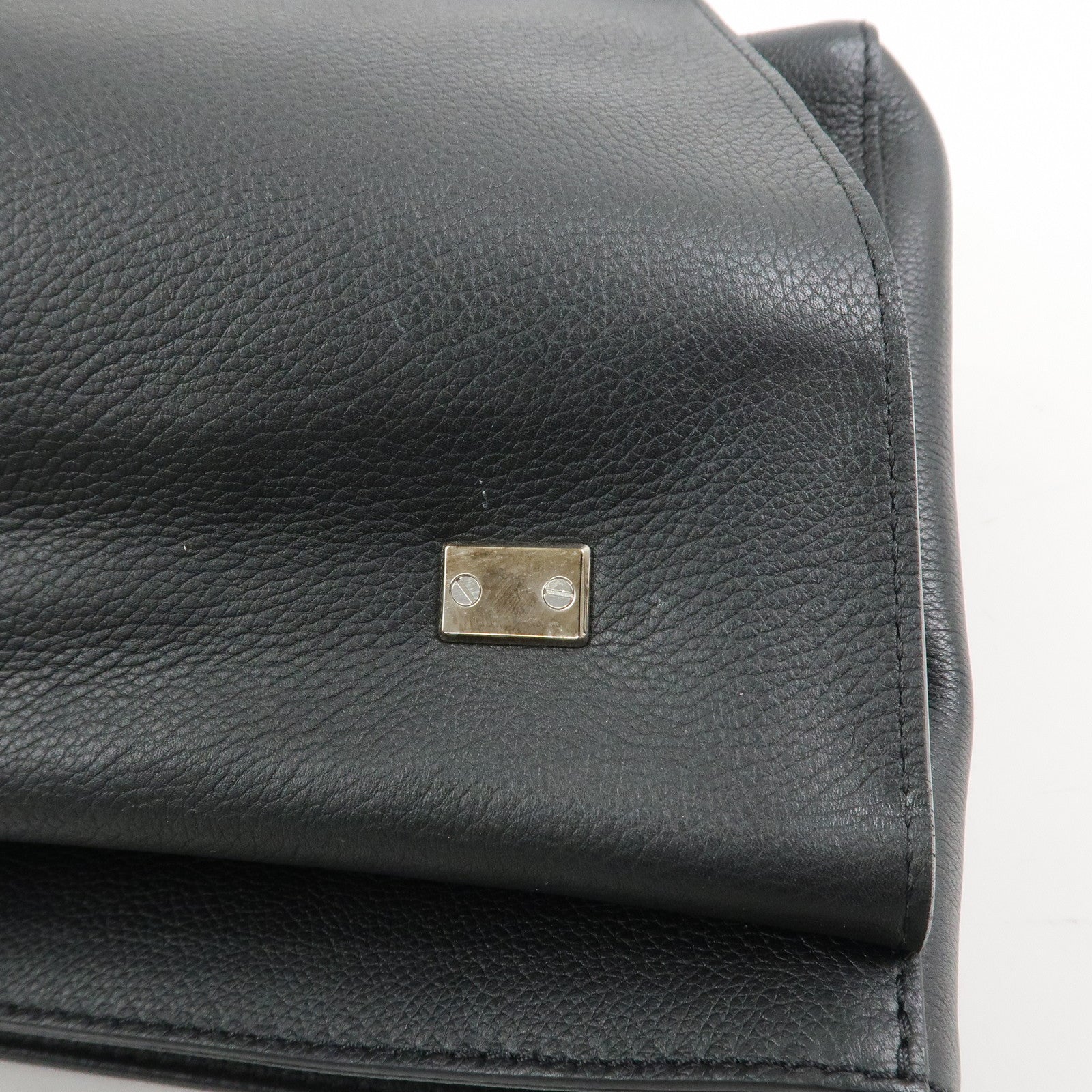 Louis Vuitton Lock Me Leather Cartable Hand Bag Noir Black M50250