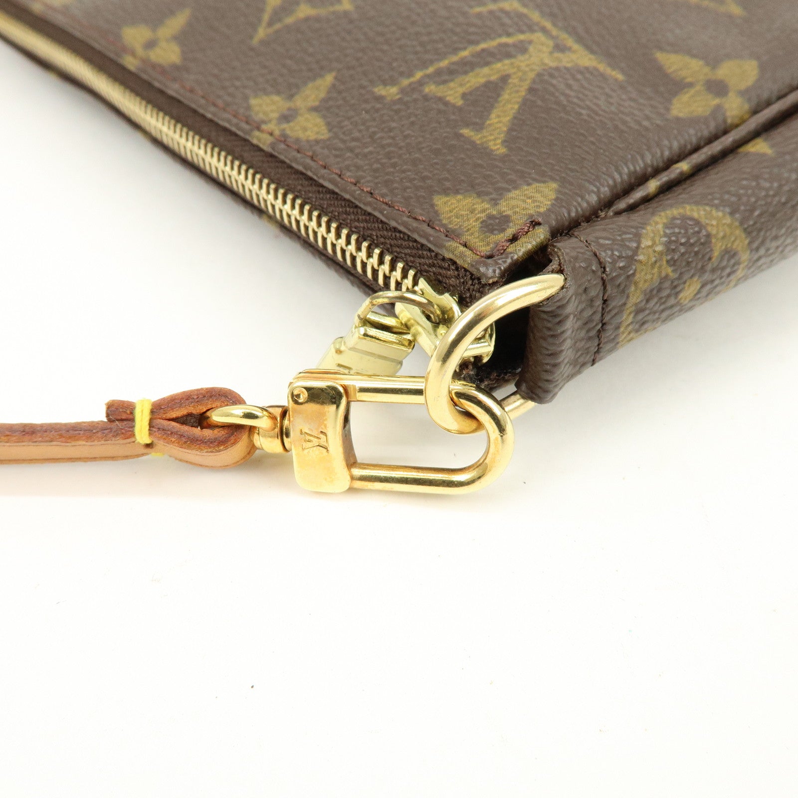 Louis Vuitton Monogram Pochette Accessoires Pouch Hand Bag M51980