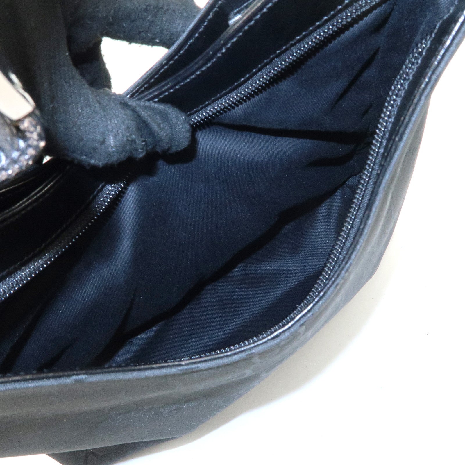 GUCCI GG Nylon Leather Shoulder Bag Hand Bag Silver HDW Black 31769 Used