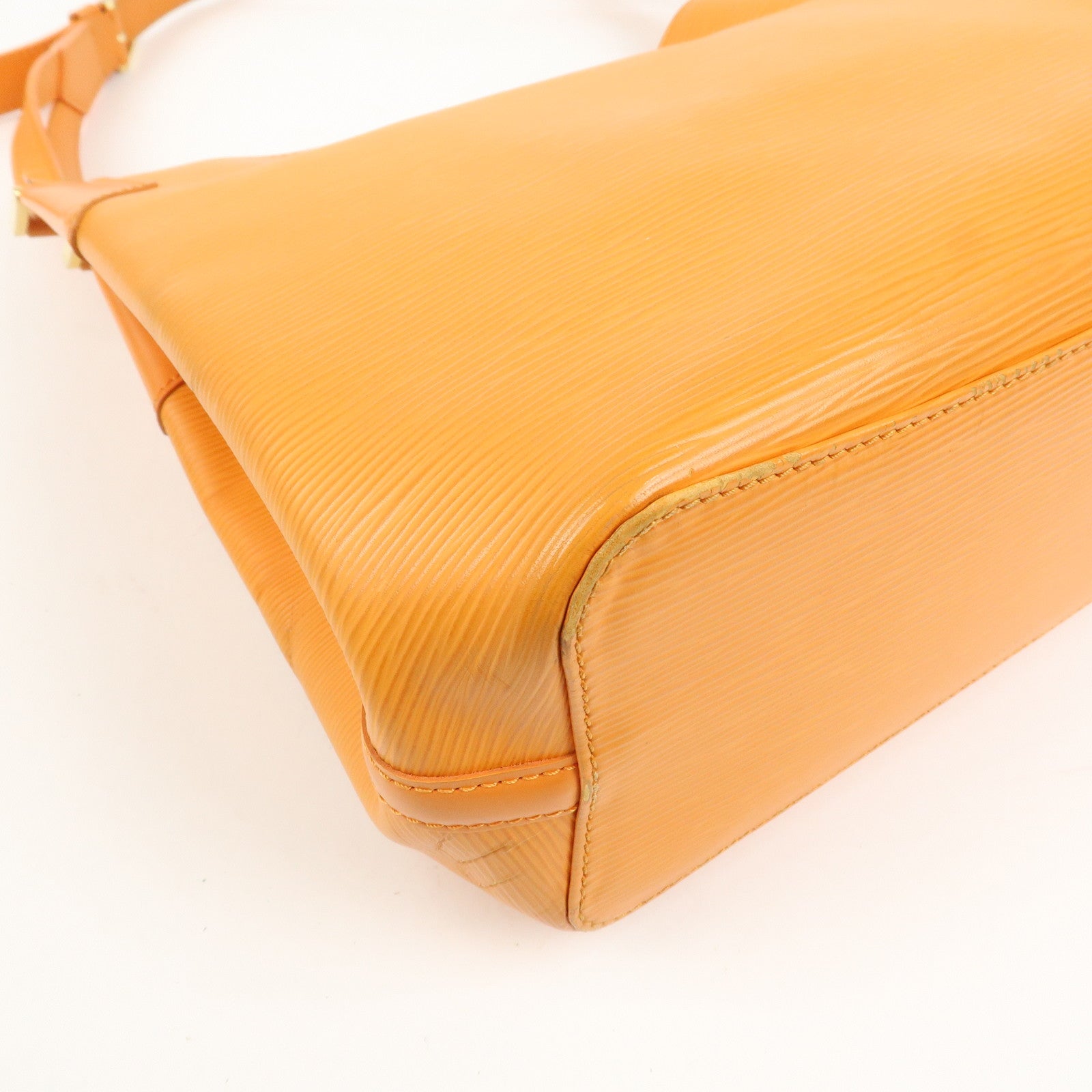 Louis Vuitton Epi Mandala MM Shoulder Bag Orange M5889H