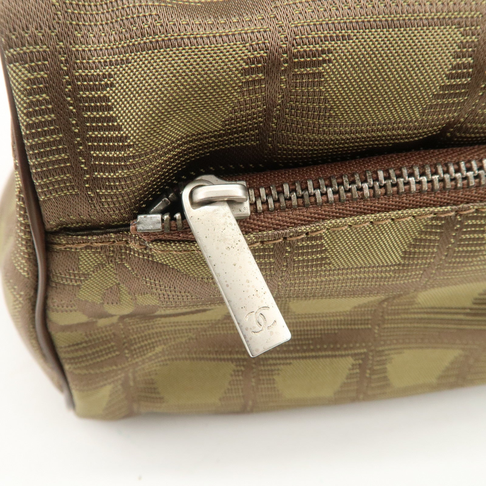 CCHANEL New Travel Line Nylon Jacquard Leather Vanity Bag Khaki A15829 Used