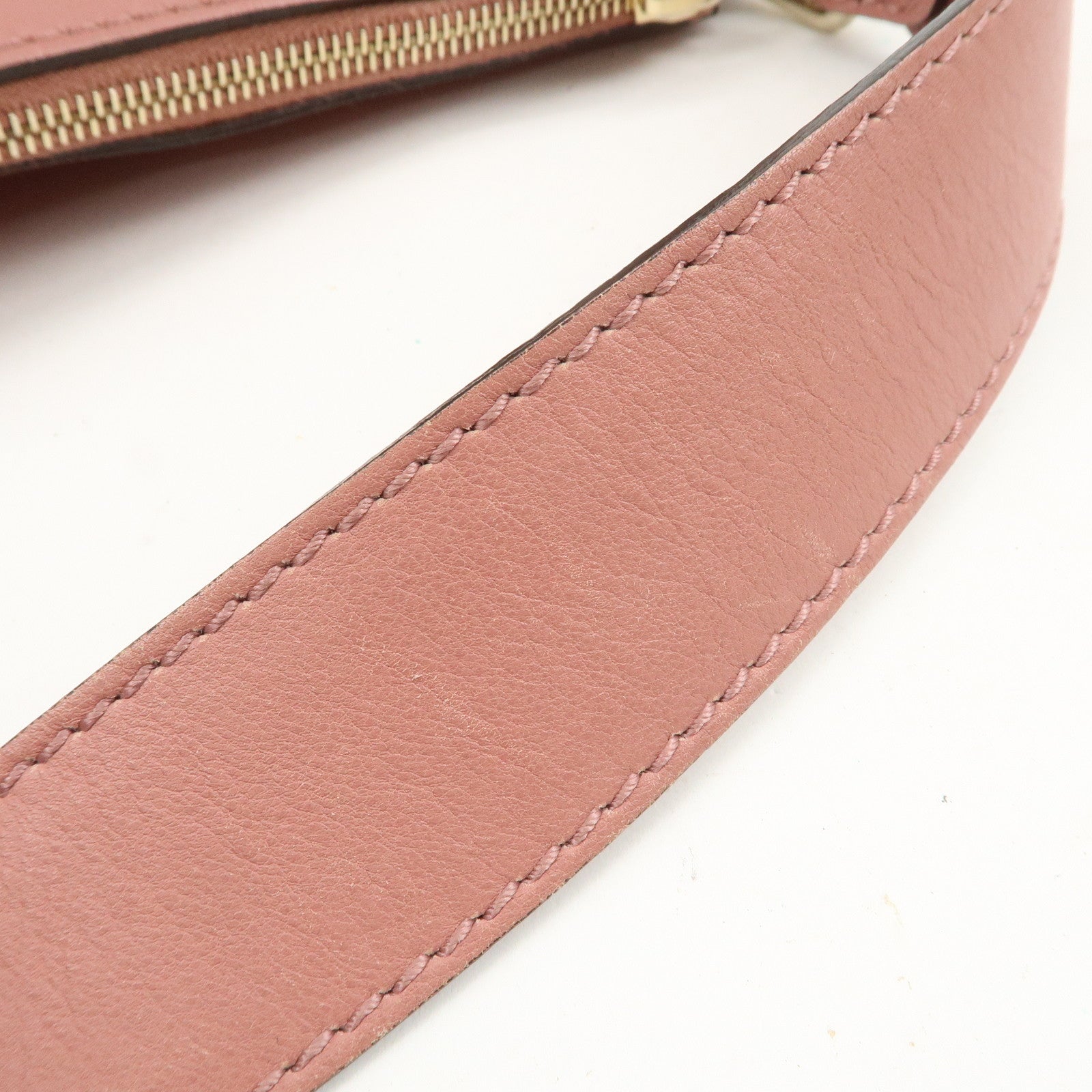 GUCCI Sukey Interlocking G Guccissima Leather Shoulder Bag 232955