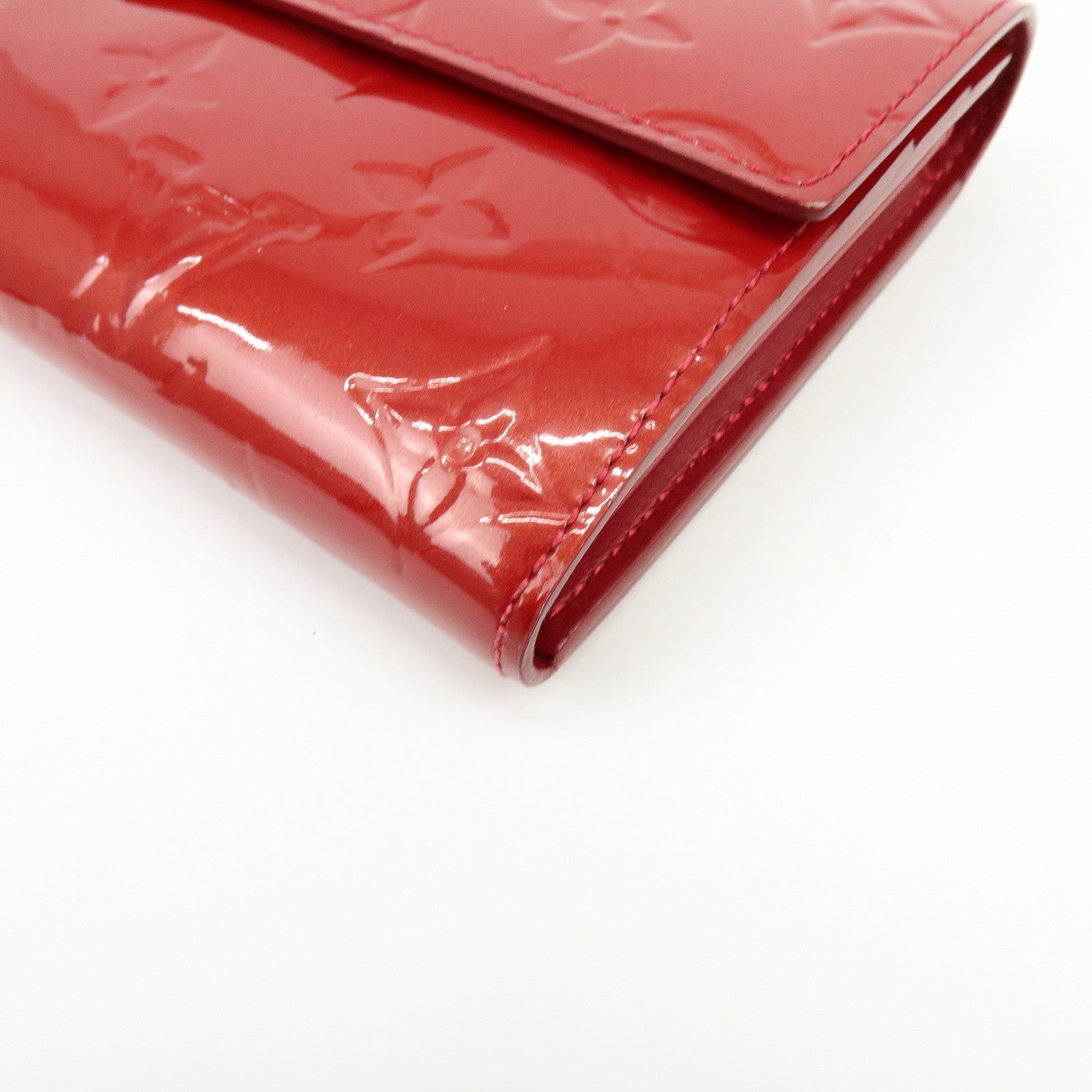 Louis Vuitton Monogram Vernis Portefeuille Sarah Wallet Red M91739