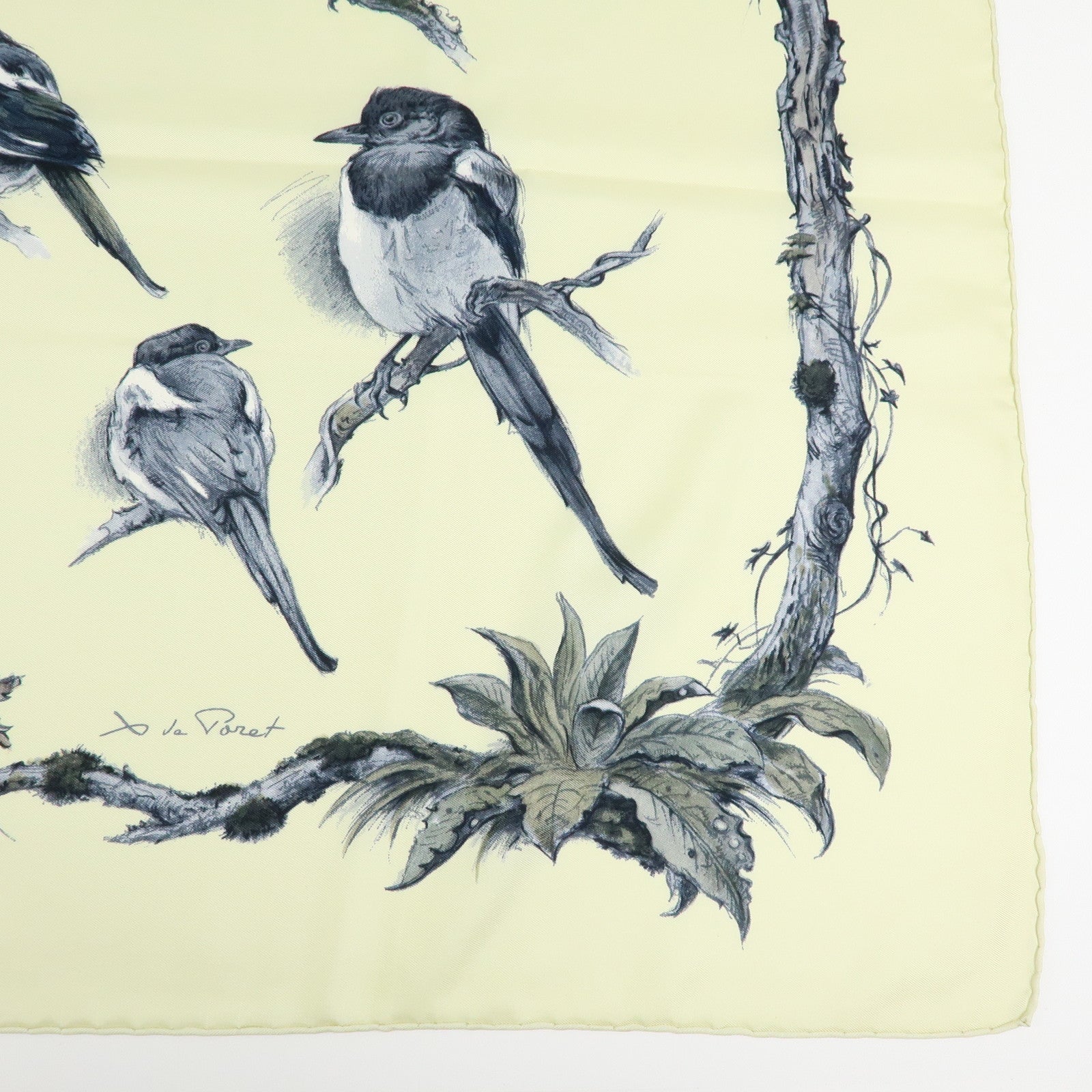 HERMES Carre 90 Silk 100% Scarf Les Pies Ivory Grey