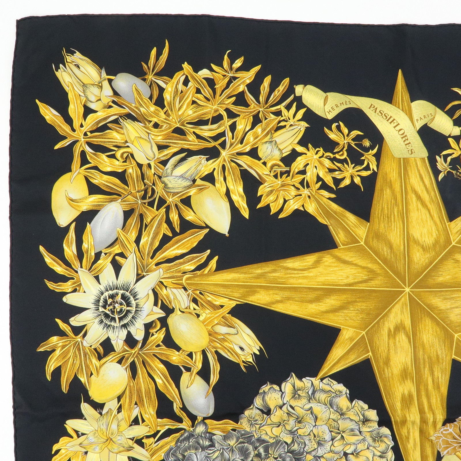 HERMES Carre 90 Silk 100% Scarf PASSIFLORES Flower Print Black Gold