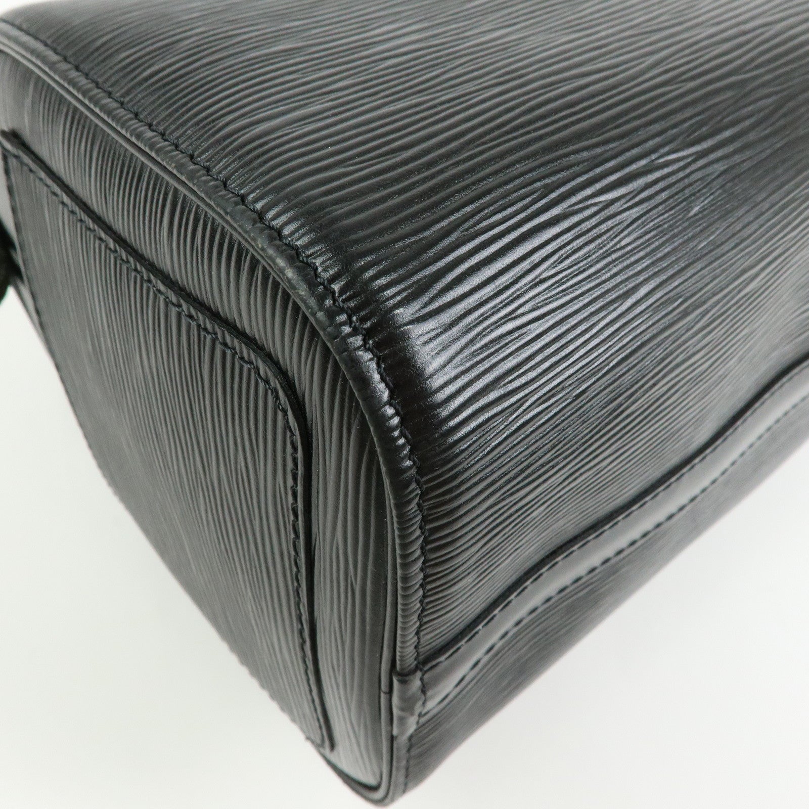 Louis Vuitton Epi Leather Speedy 25 Hand Bag Boston Bag Noir M59032