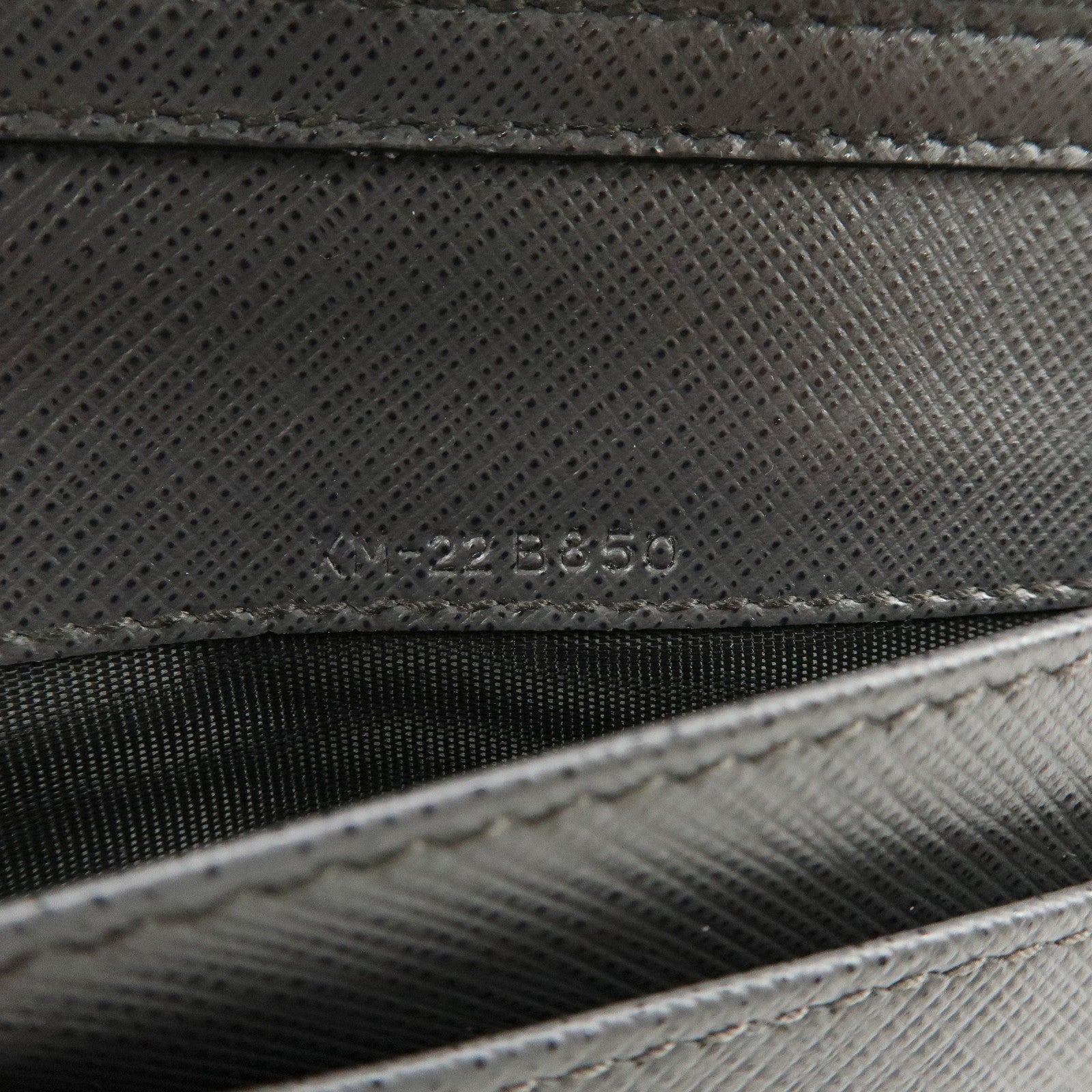 Ferragamo Varra Ribbon Leather Chain Shoulder Bag Wallet Gray