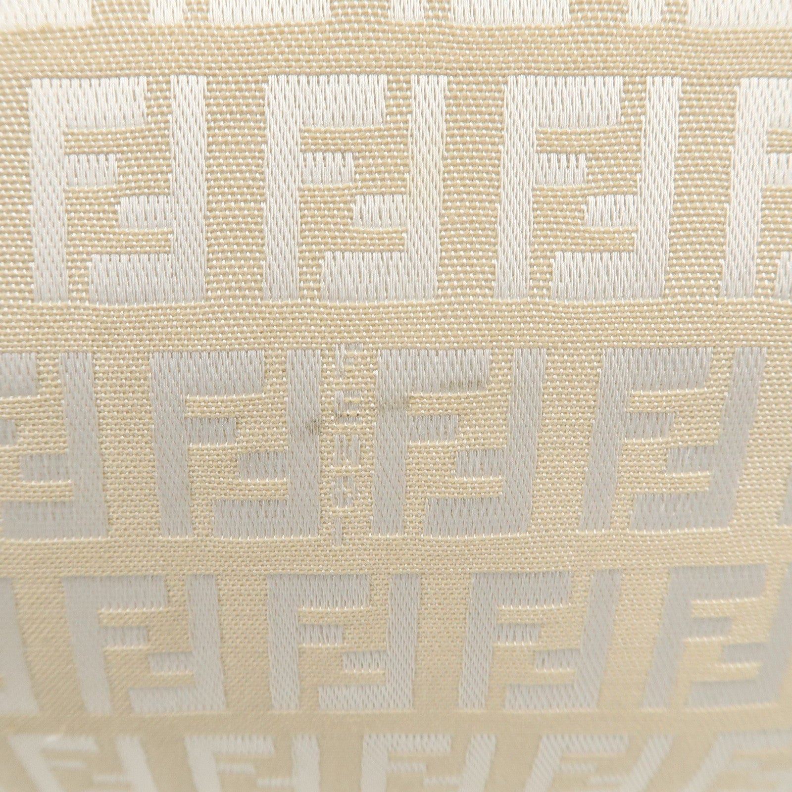 FENDI Mamma Baguette Zucchino Leather Shoulder Bag White 8BR000