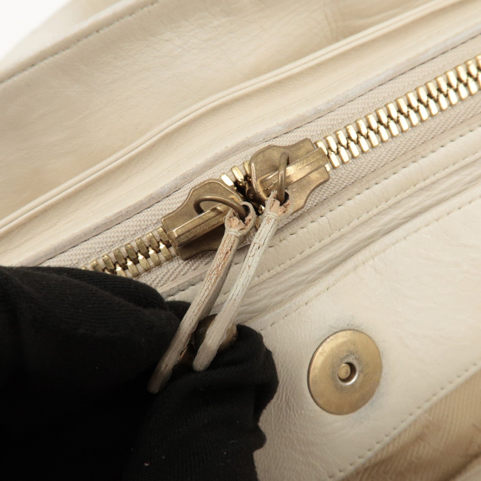 Louis Vuitton Cruise Line Leather Rivet Hand Bag Ecru M95345 Used