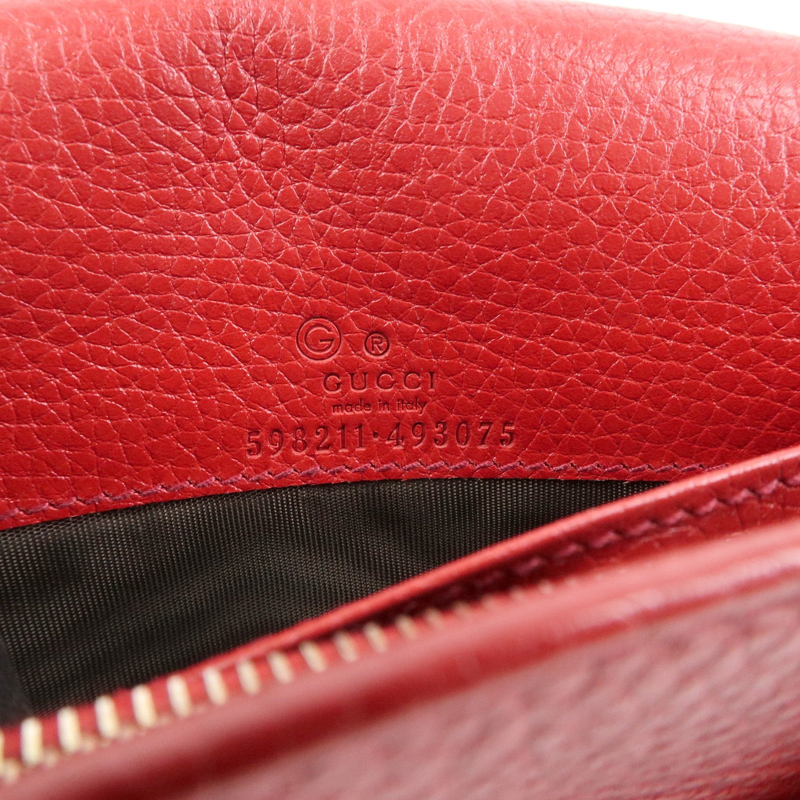 GUCCI SOHO Interlocking G Leather Chain Shoulder Bag Wallet 598211