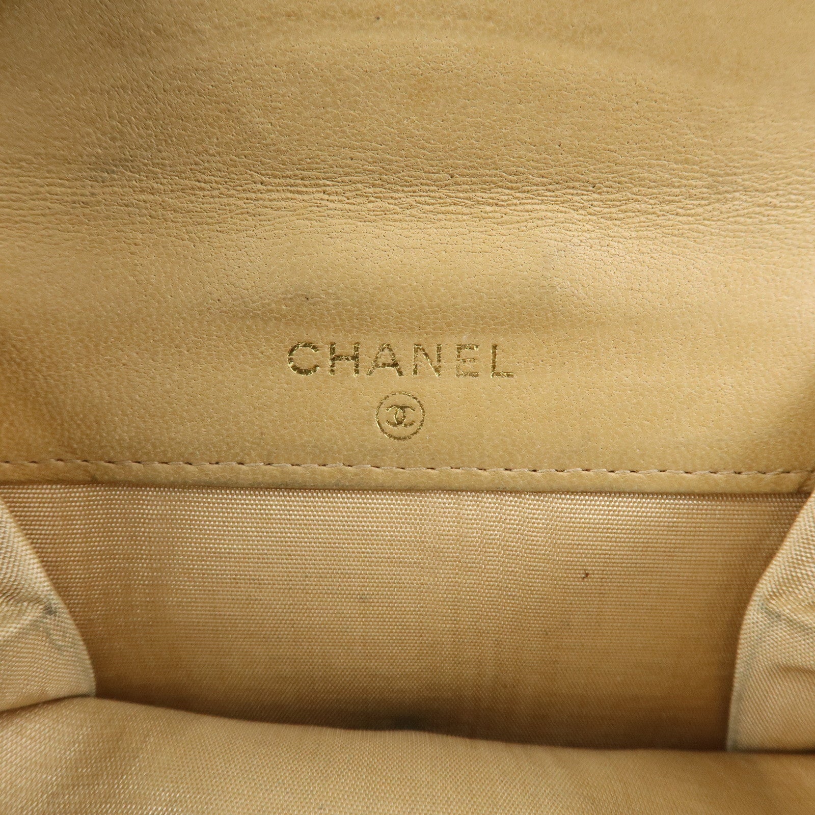 CHANEL COCO Mark Caviarskin W Hook Bi-fold Wallet Beige Used