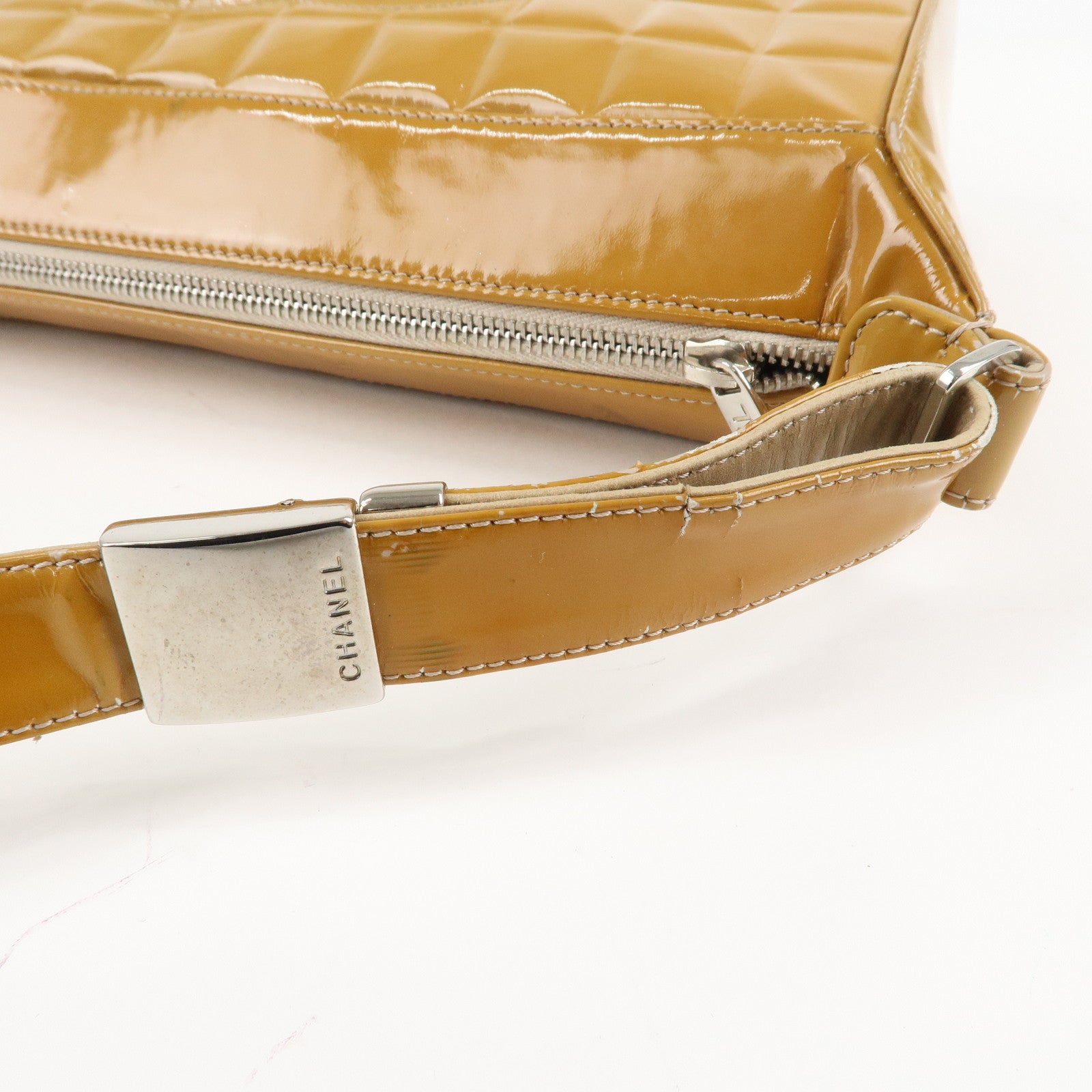 CHANEL COCO Mark Chocolate Bar Patent Leather Shoulder Bag Beige Used