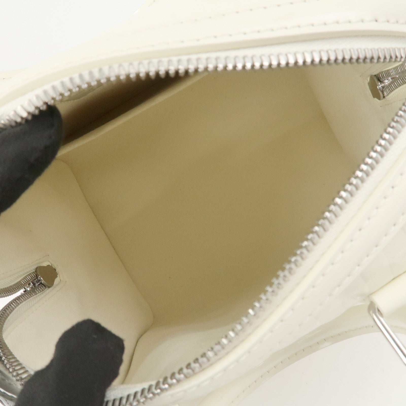 Louis Vuitton Damier Facette Speedy Cube PM Hand Bag Cream M48903