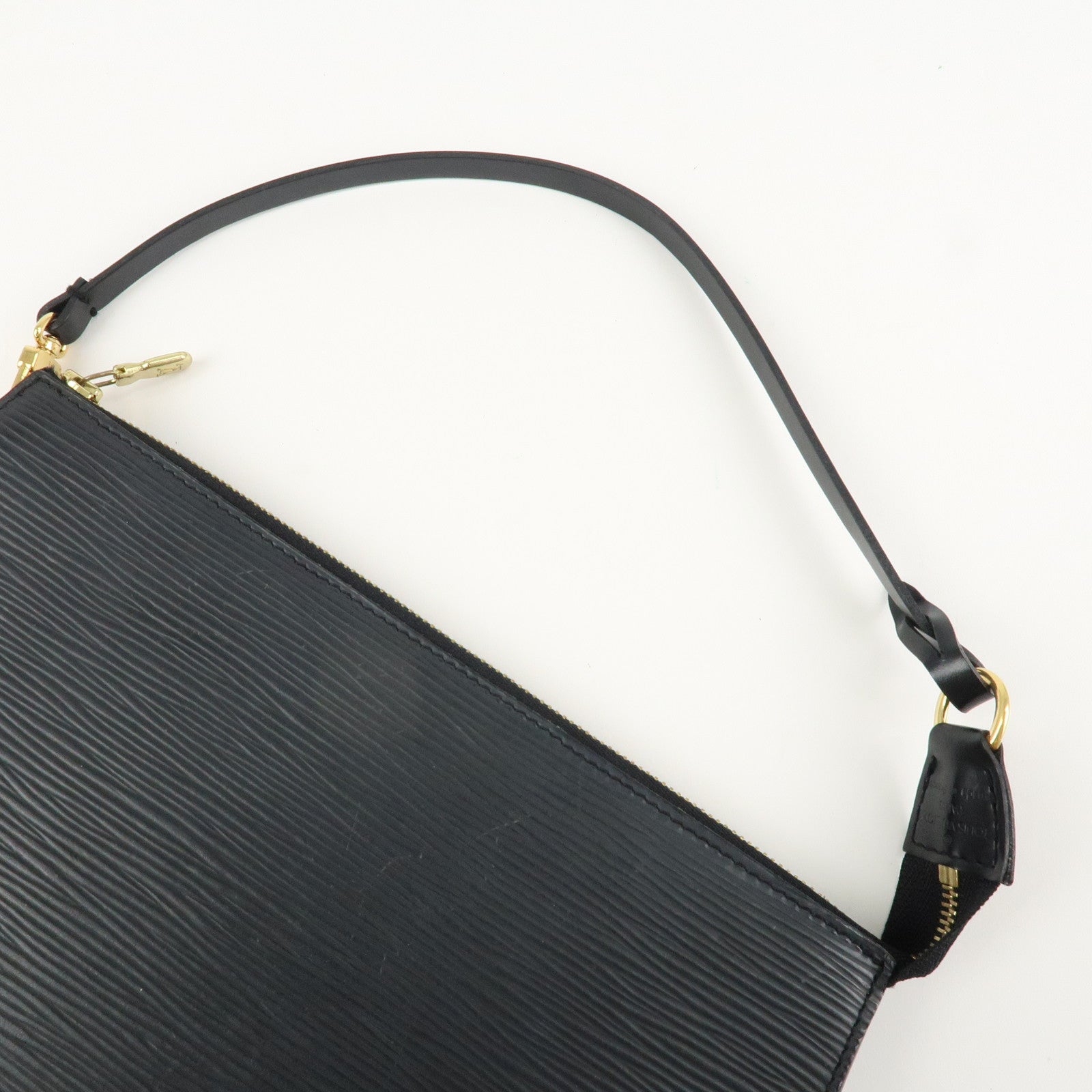 Louis Vuitton Epi Pochette Accessoires Hand Bag Noir M52942 Used