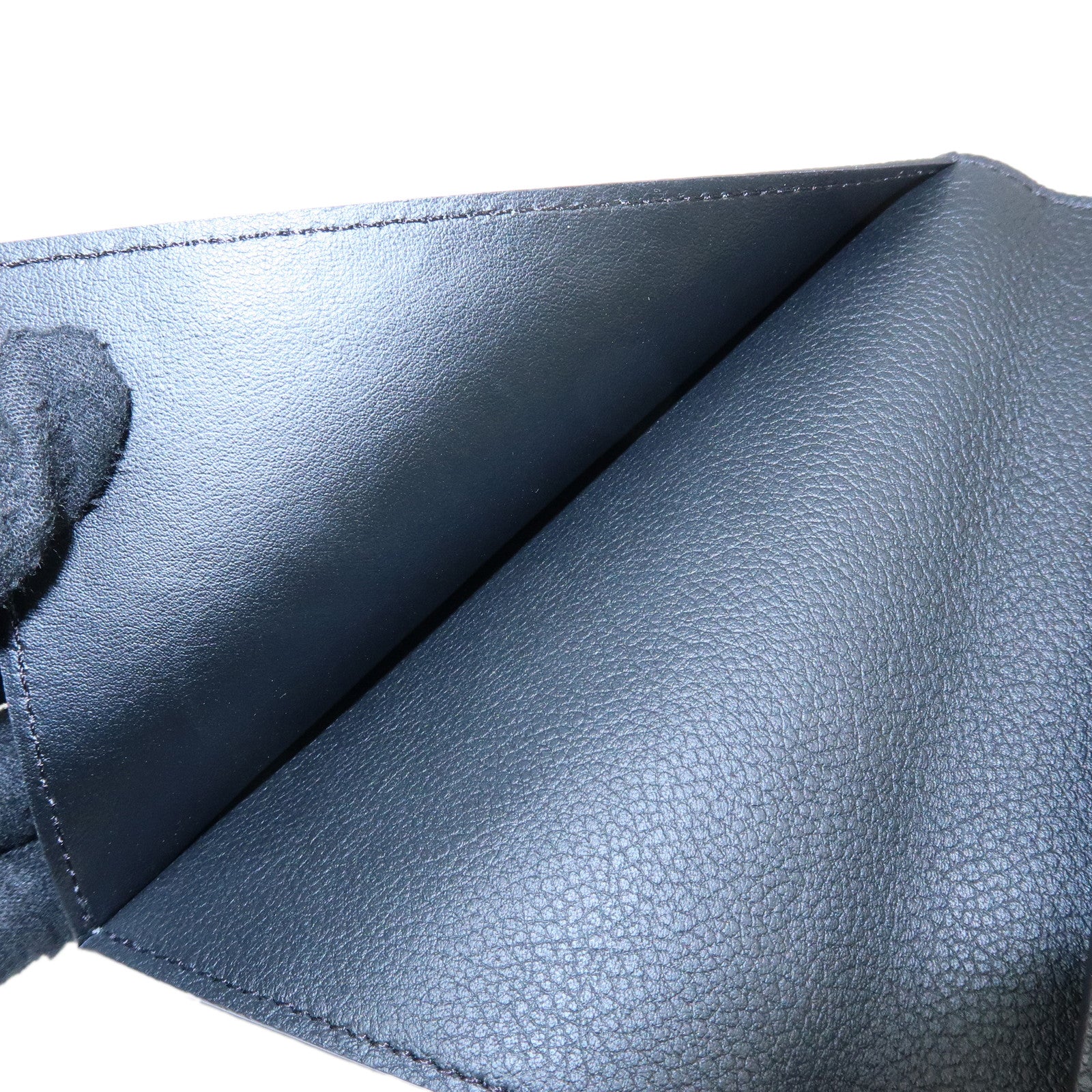 Louis Vuitton Monogram Empreinte Couverture Passeport NM M63914