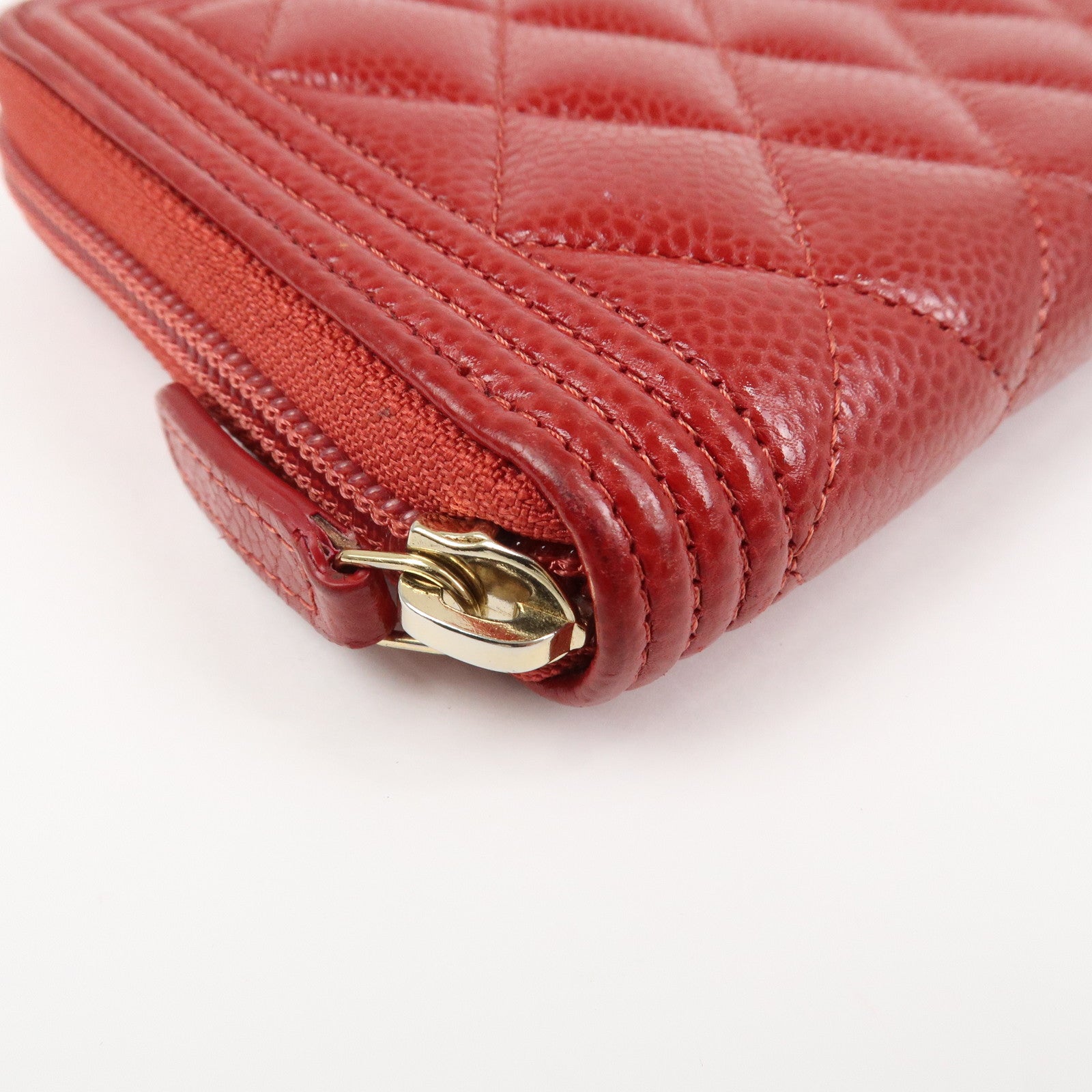 CHANEL BOY CHANEL Caviarskin Round Zippy Wallet Red Gold A68912