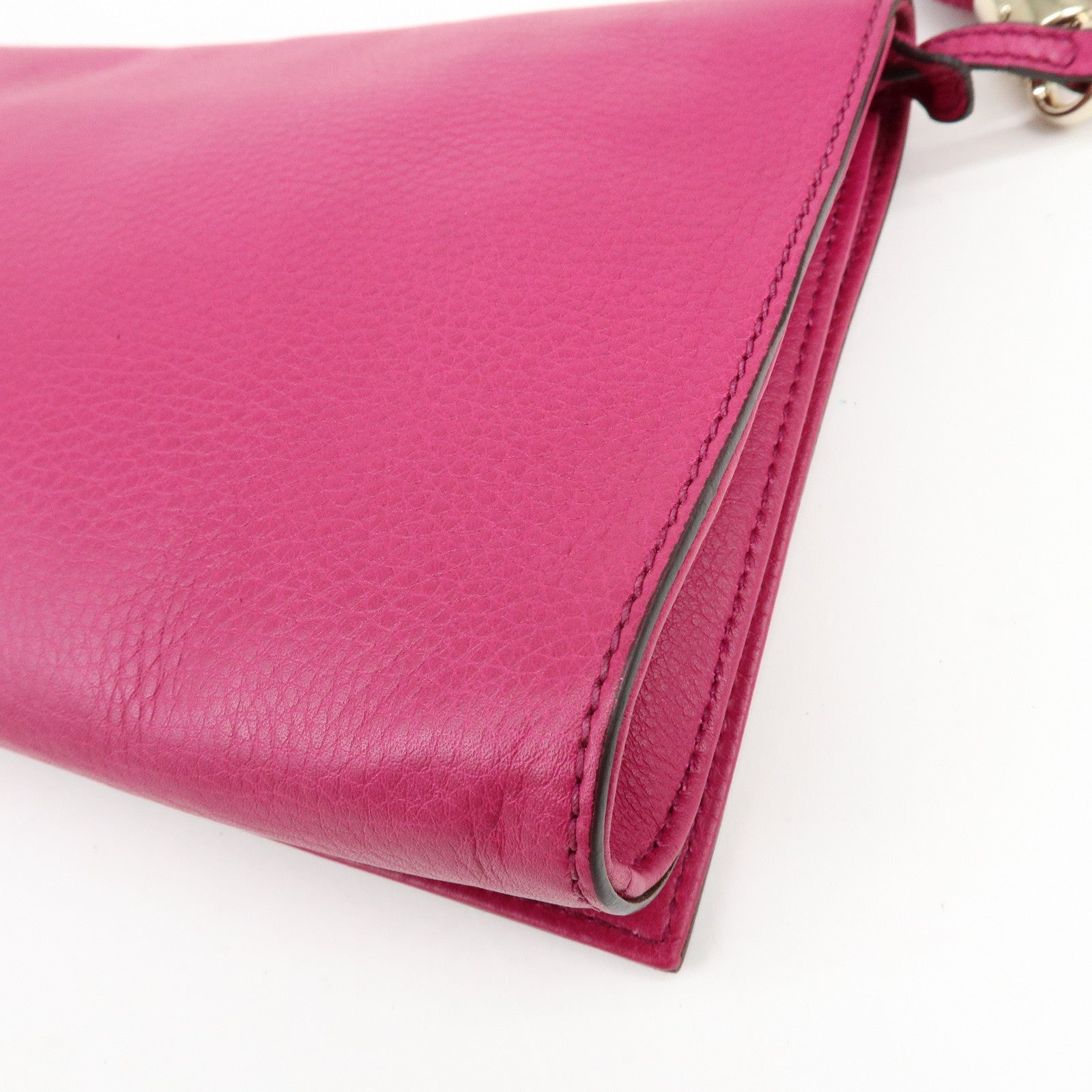 GUCCI SOHO Interlocking G Leather Tassel Clutch Bag Pink 336753