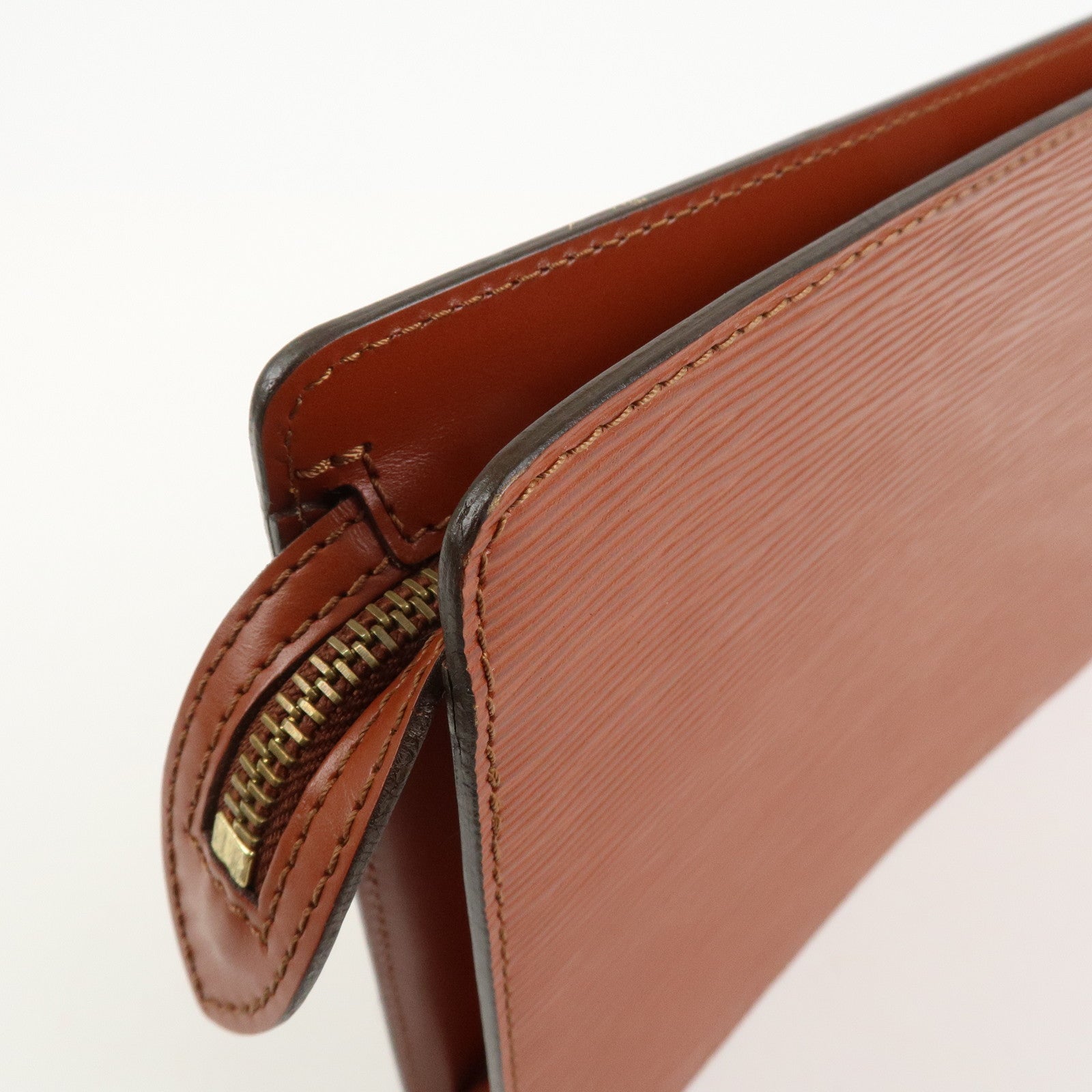 Louis Vuitton Epi Pochette Homme Clutch Bag Kenya Brown M52523